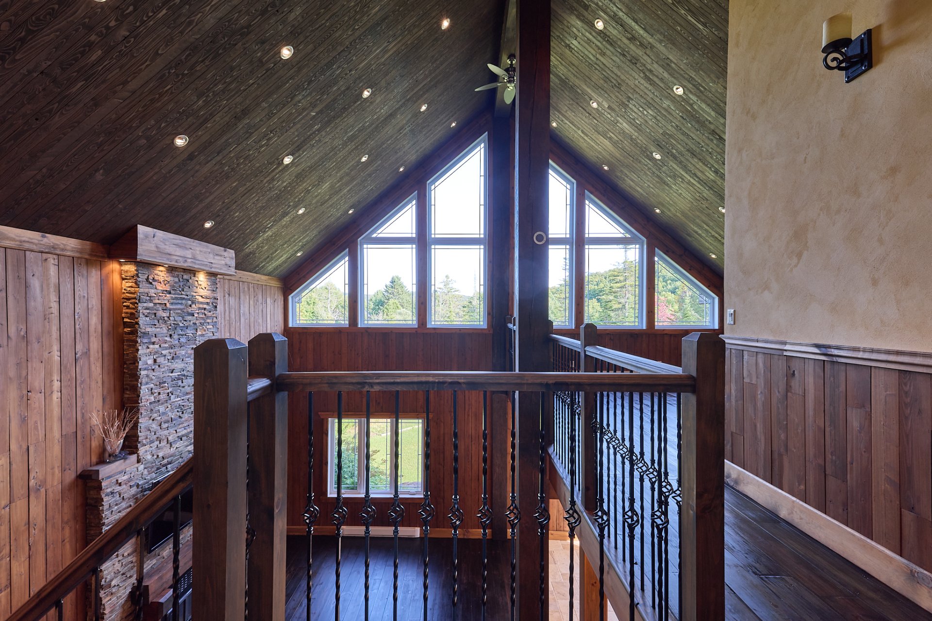 Photo - Overall View