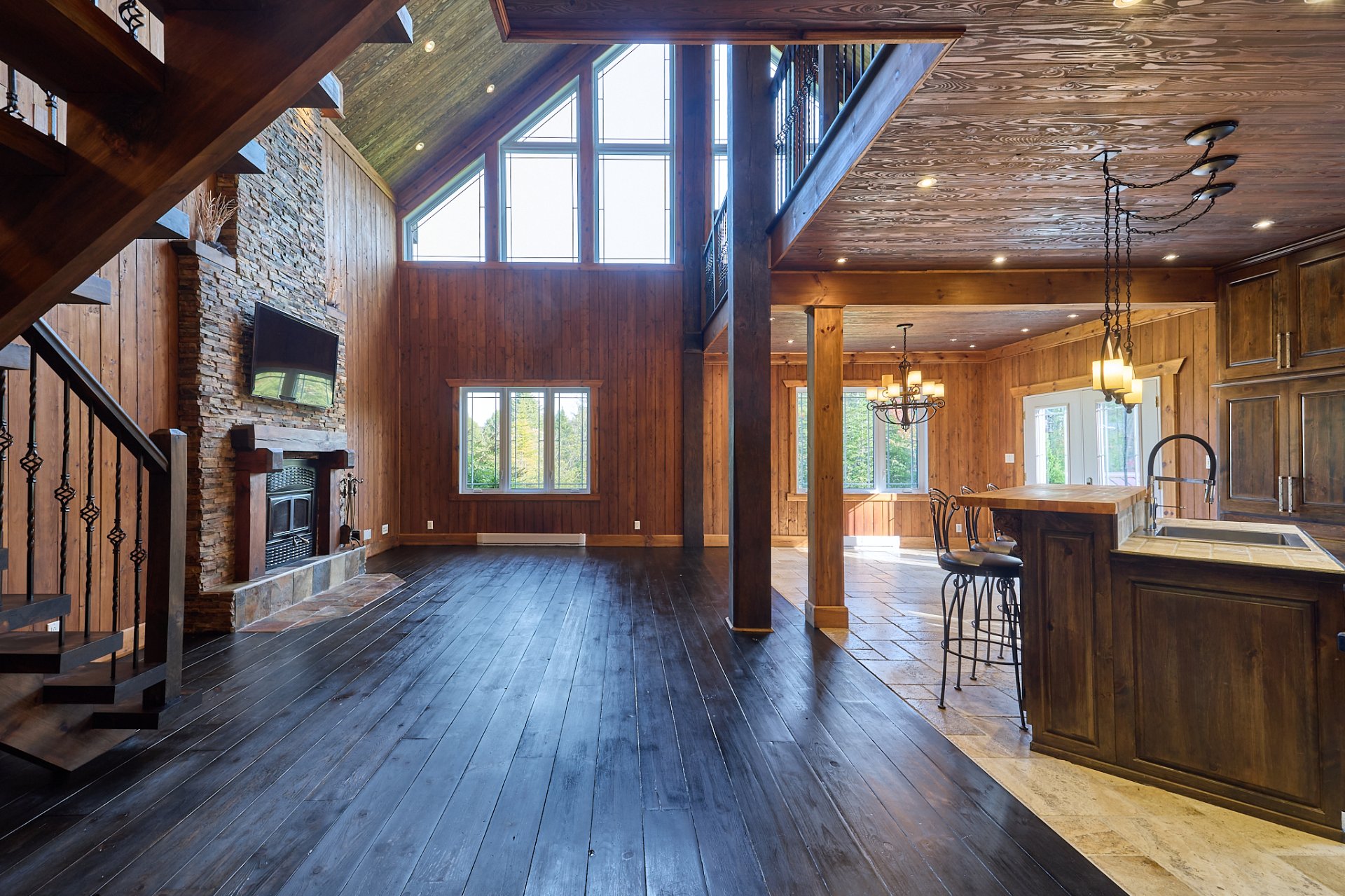 Photo - Overall View