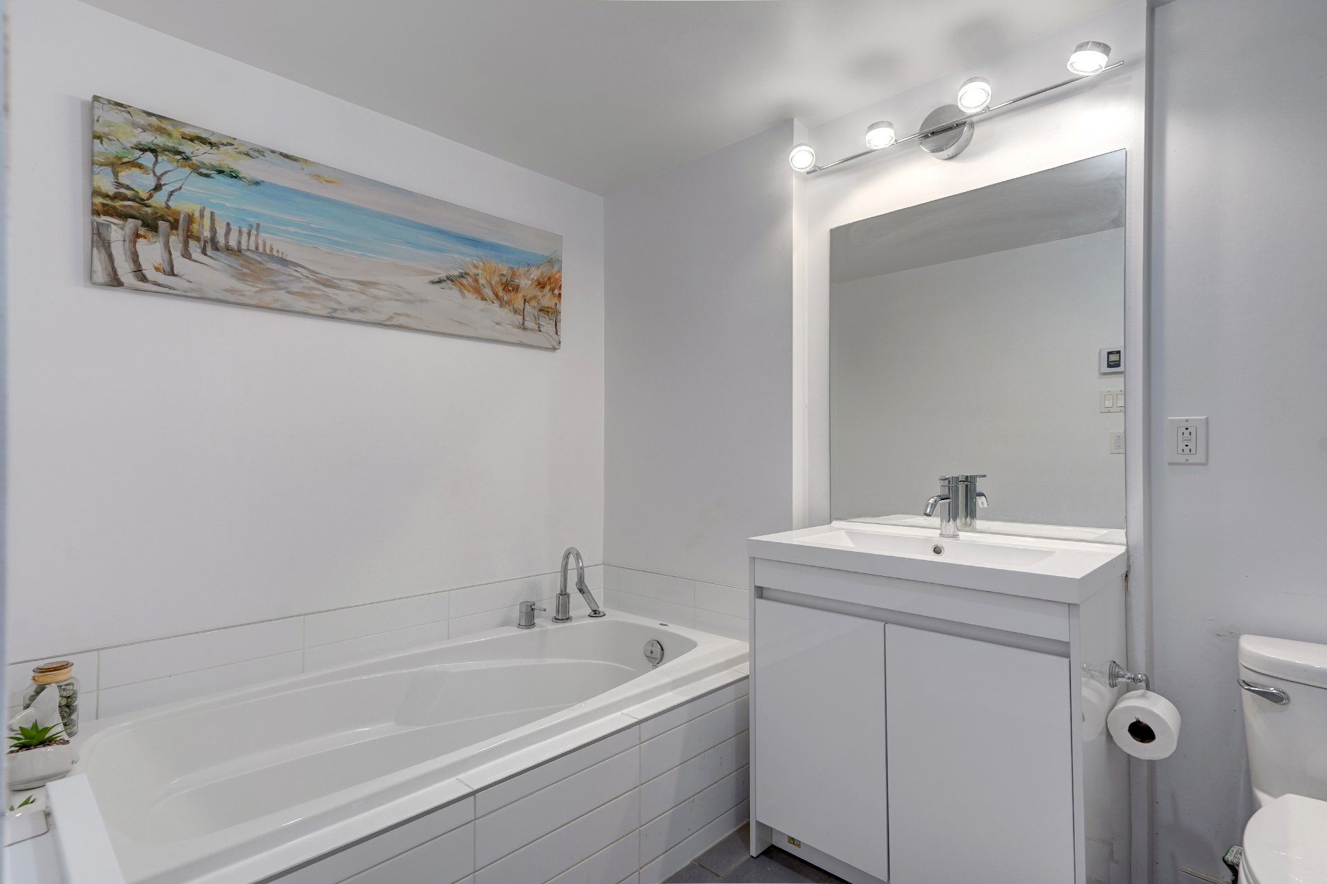 Photo - Bathroom