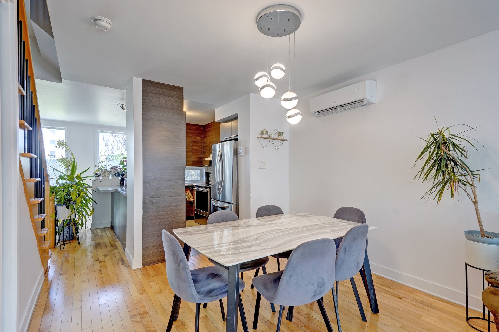 Photo - Dining room