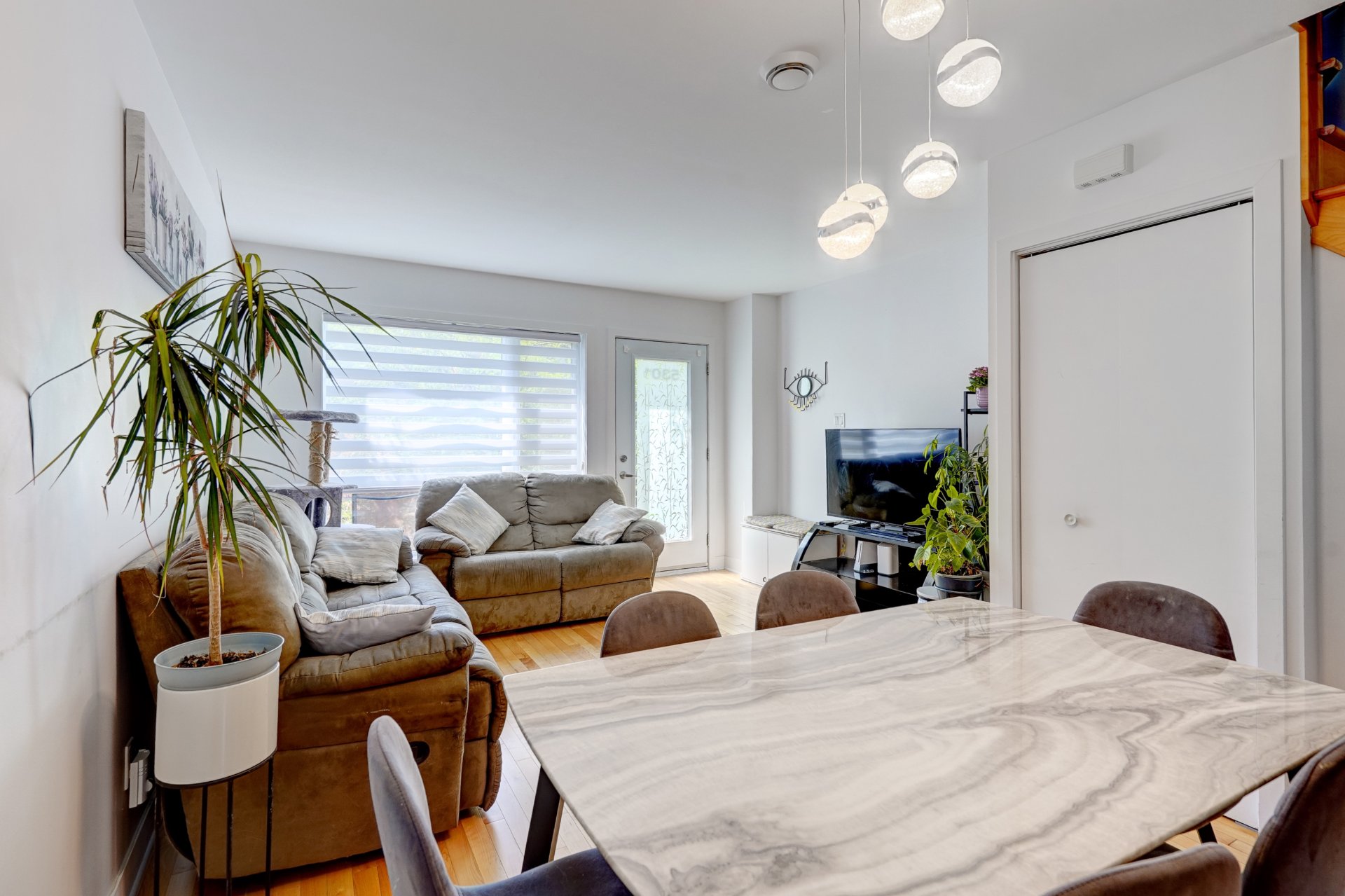 Photo - Dining room