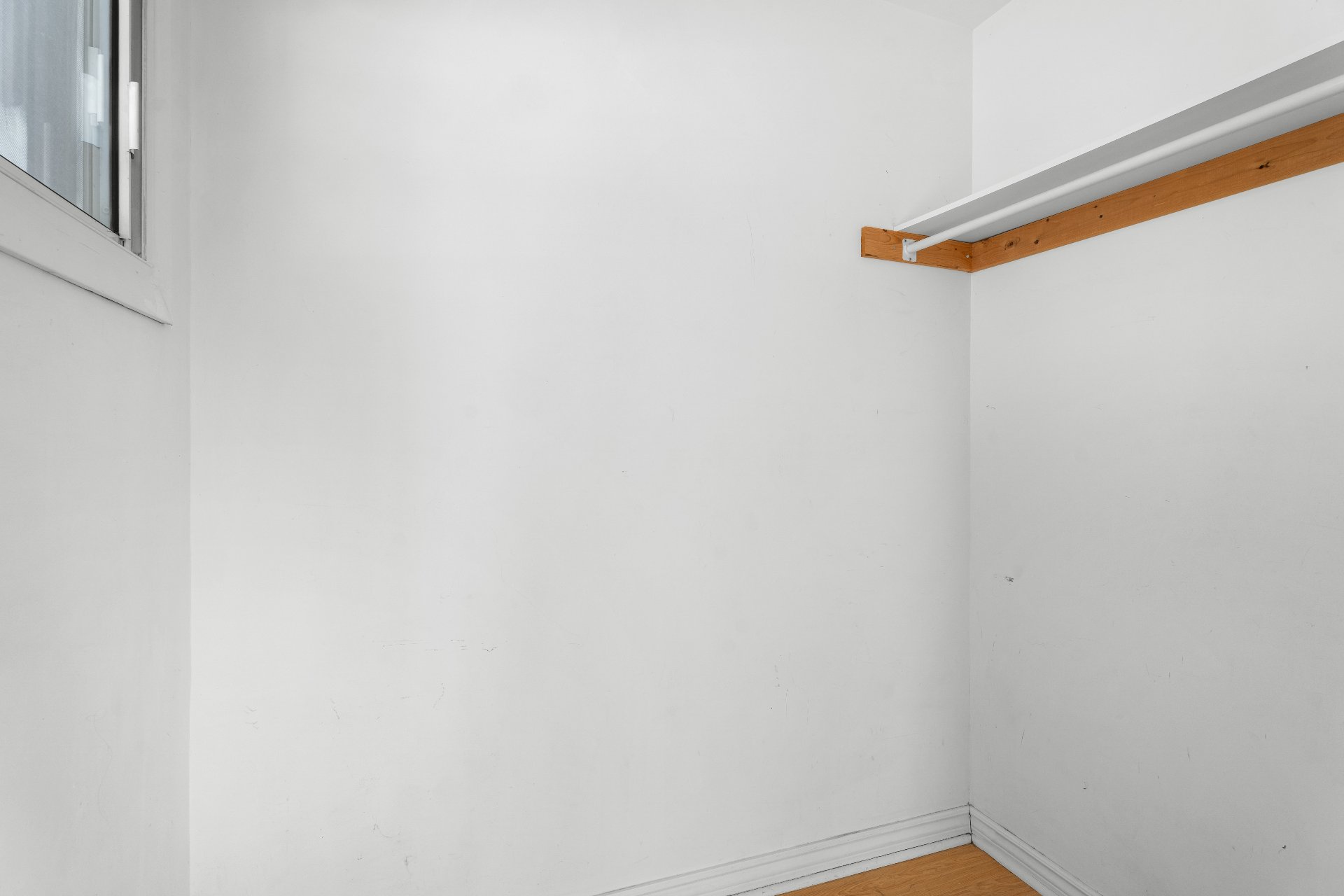 Photo - Penderie (Walk-in)