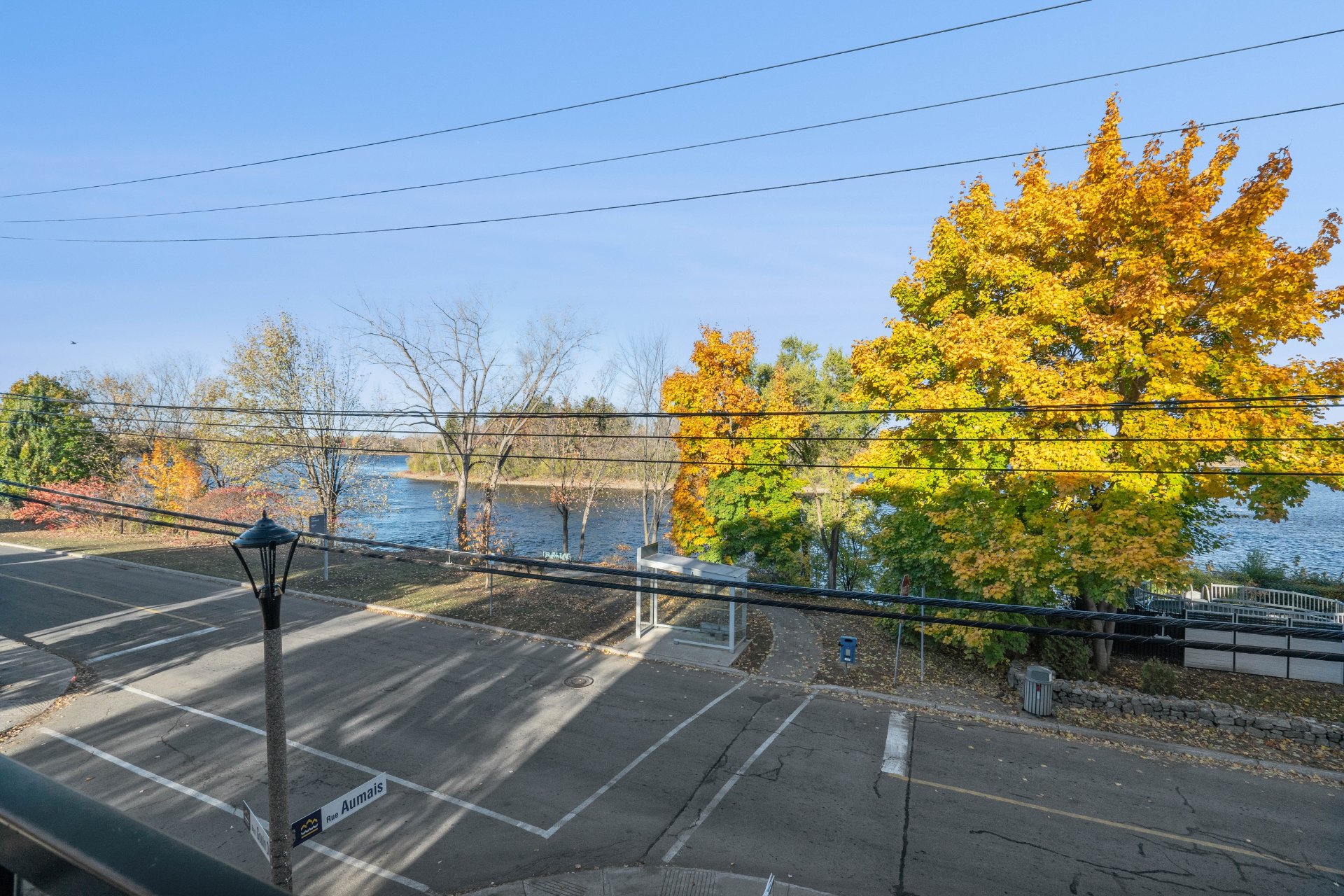 Photo - Vue sur l'eau