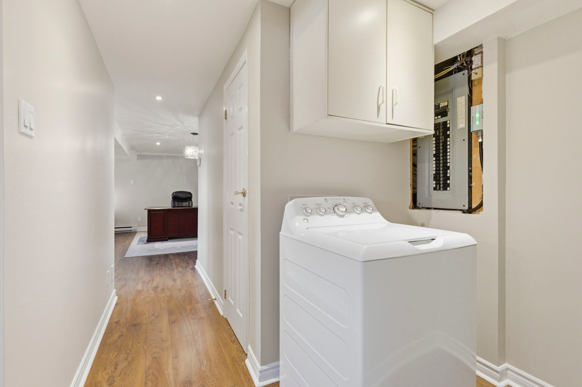 Photo - Laundry room