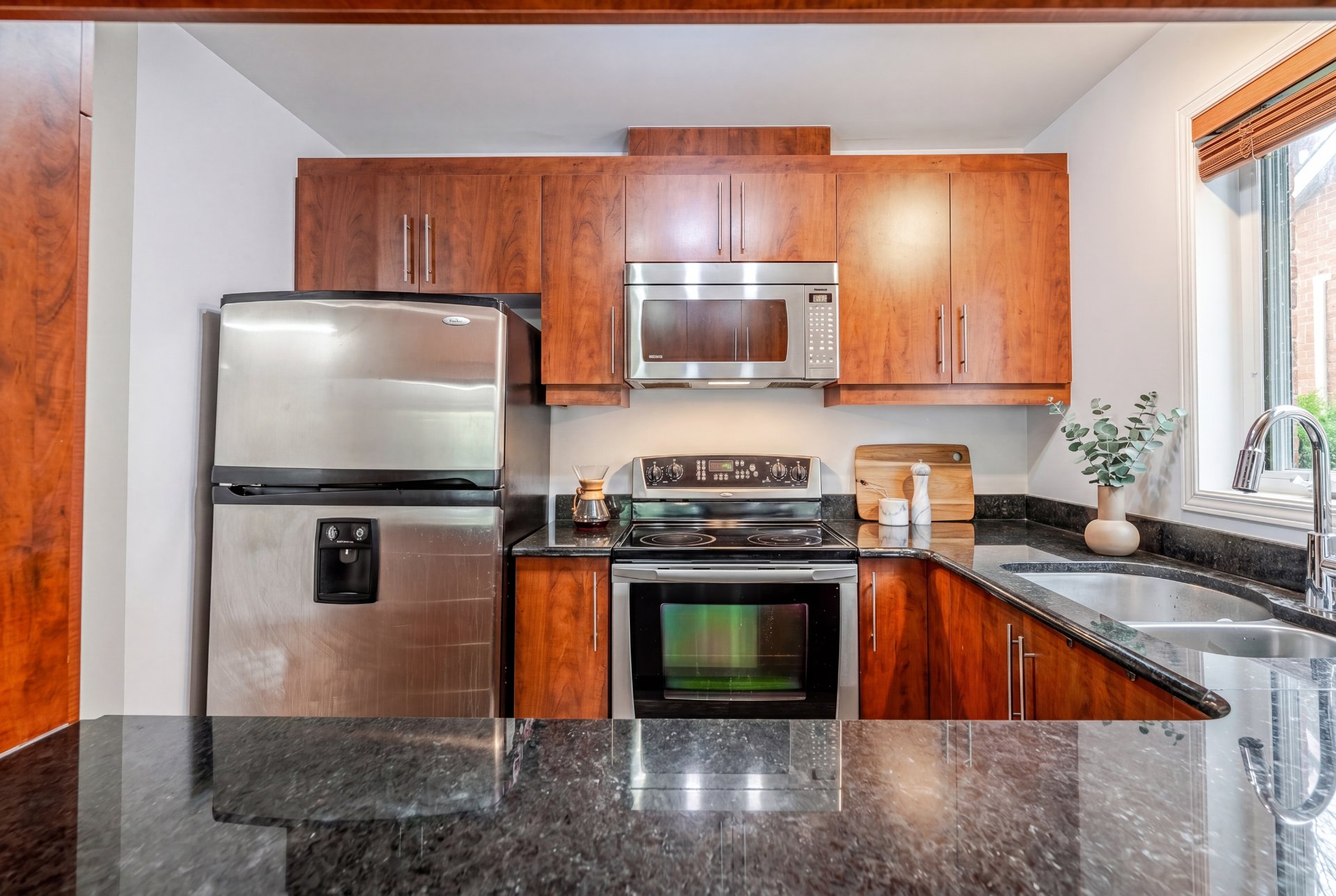 Photo - Kitchen