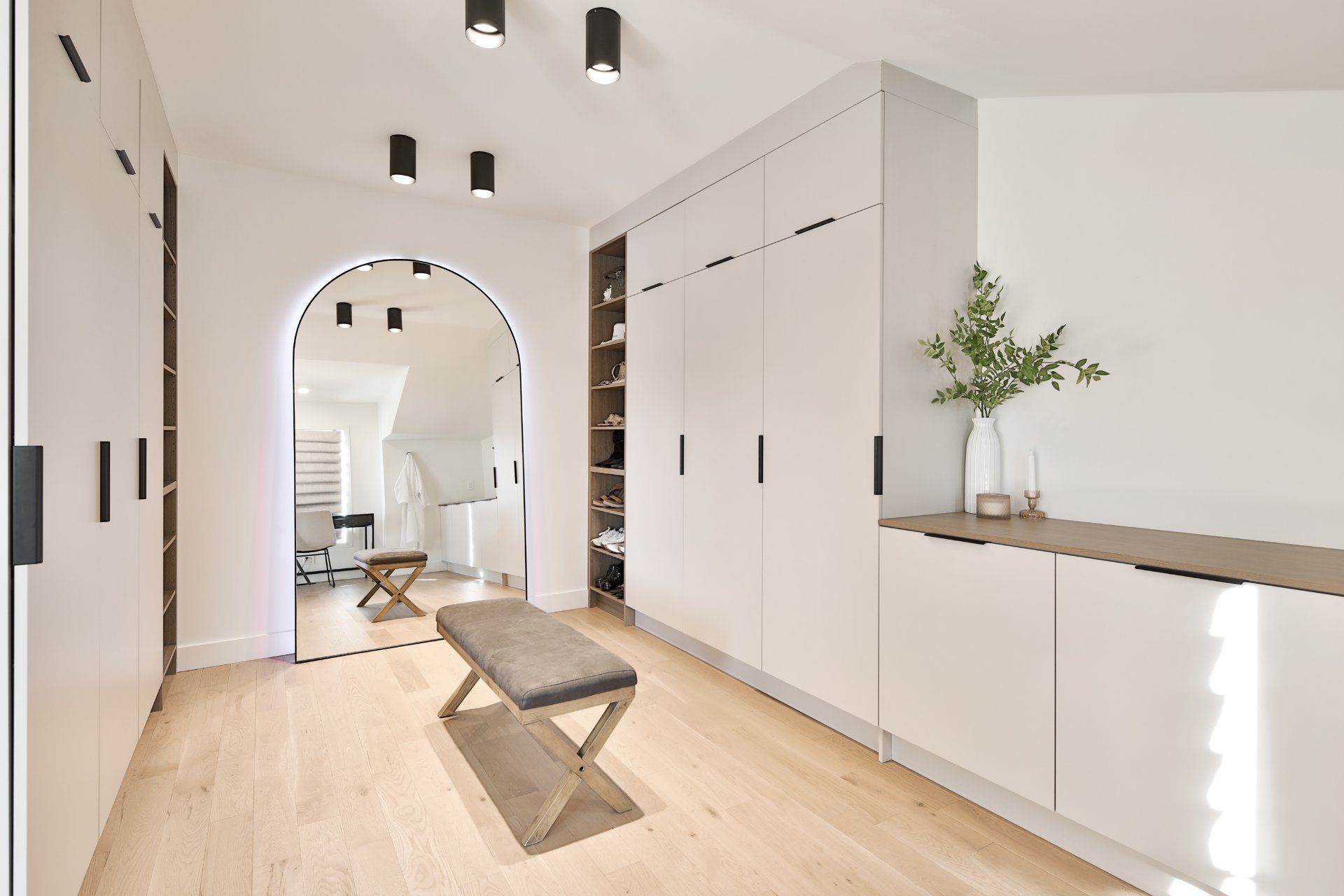 Photo - Walk-in closet