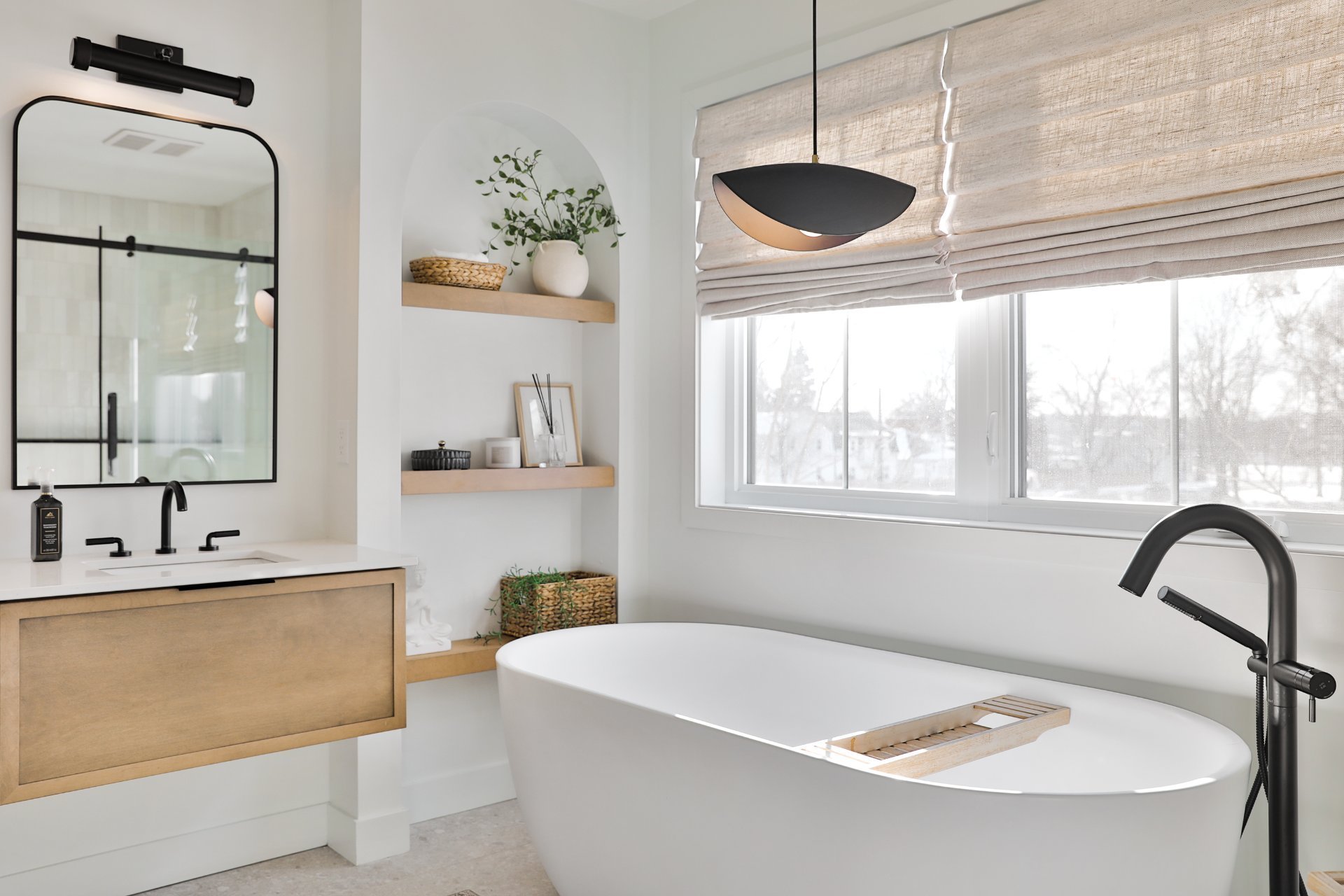 Photo - Ensuite bathroom