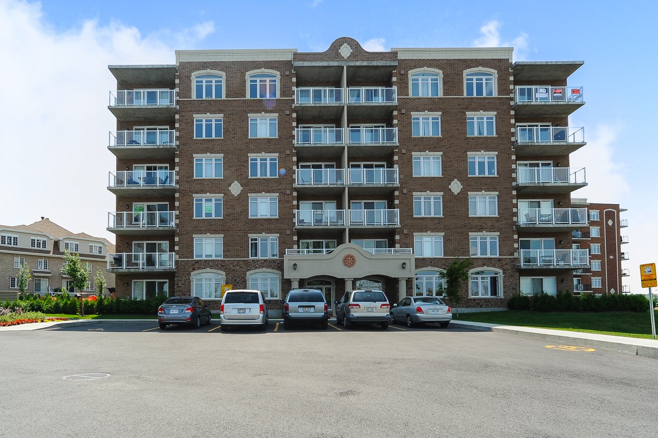 Photo - Frontage