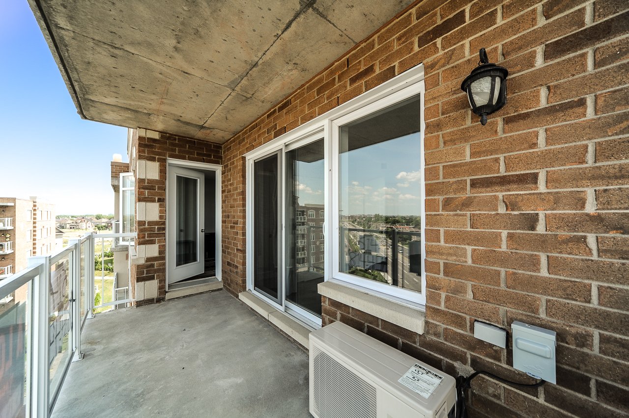 Photo - Balcony