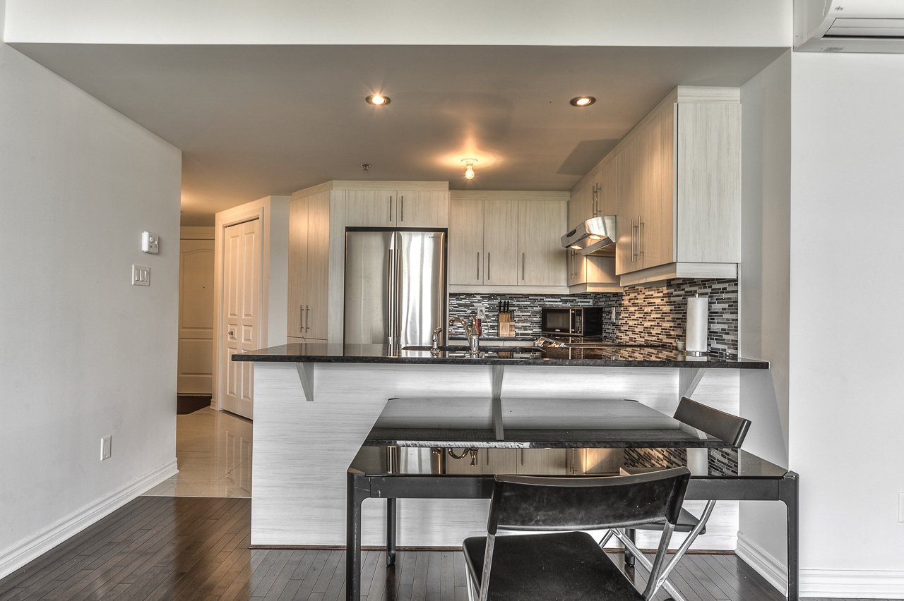 Photo - Dining room
