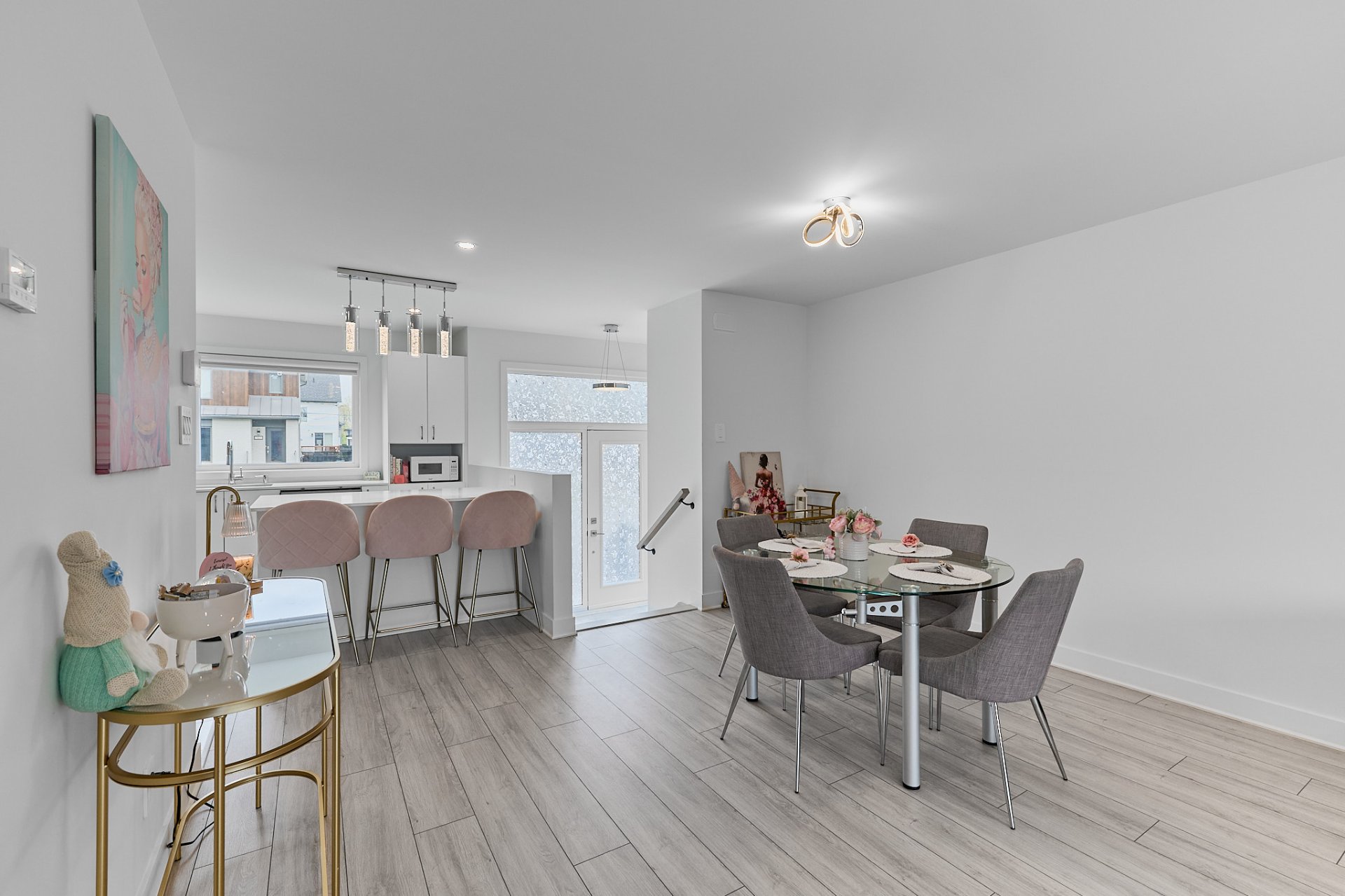 Photo - Dining room