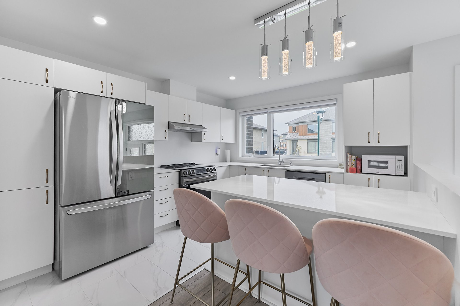 Photo - Kitchen