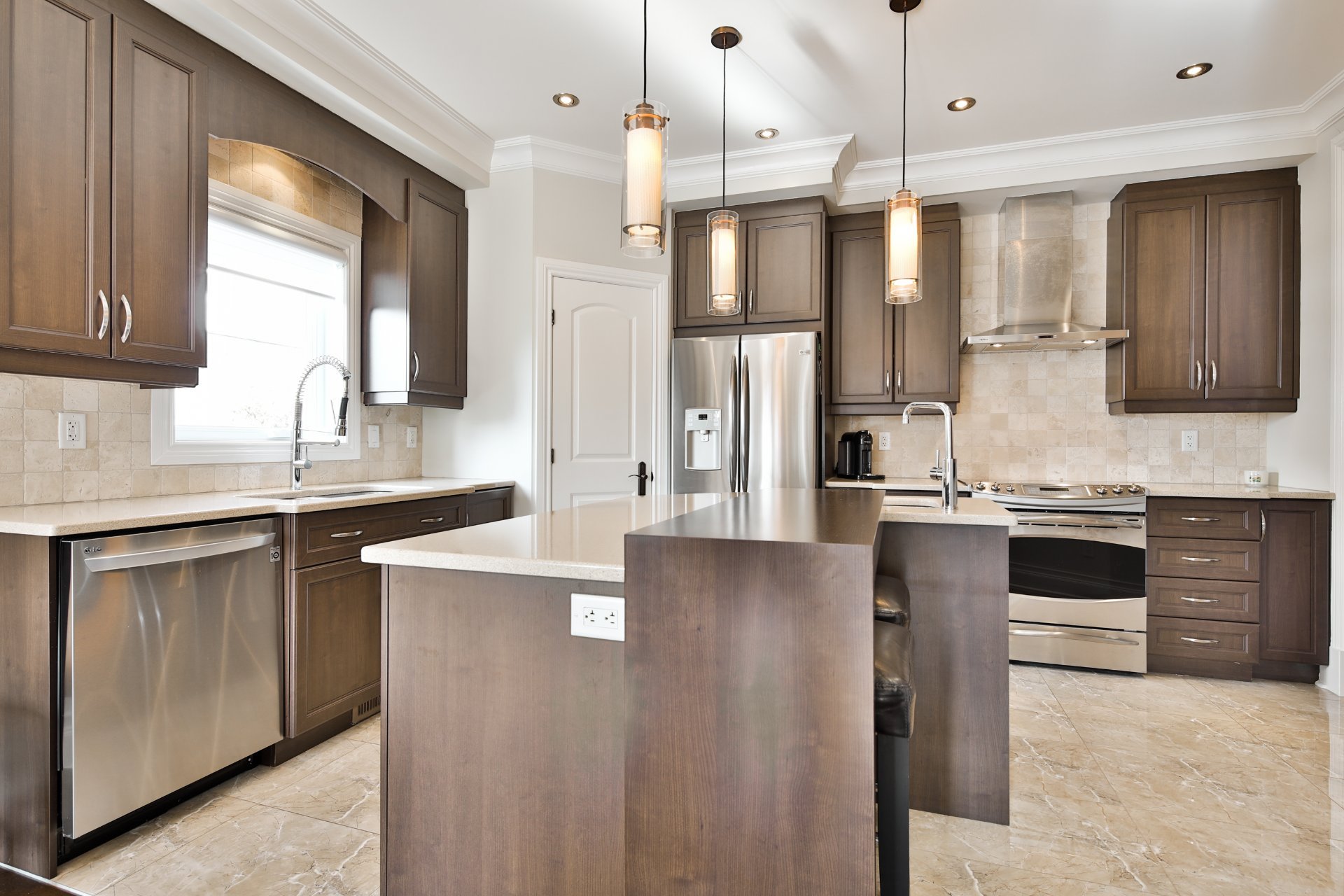 Photo - Kitchen