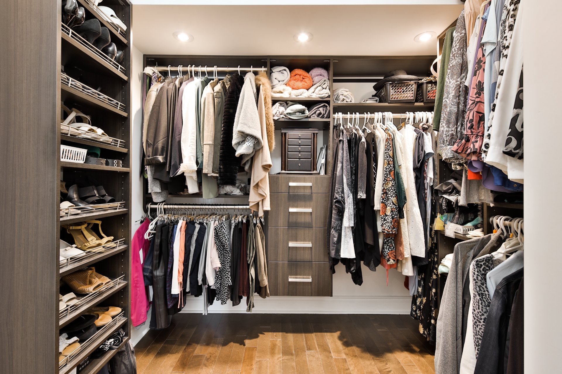 Photo - Walk-in closet