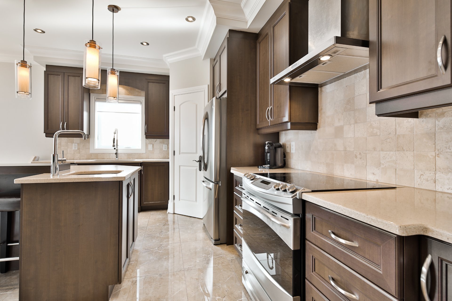 Photo - Kitchen