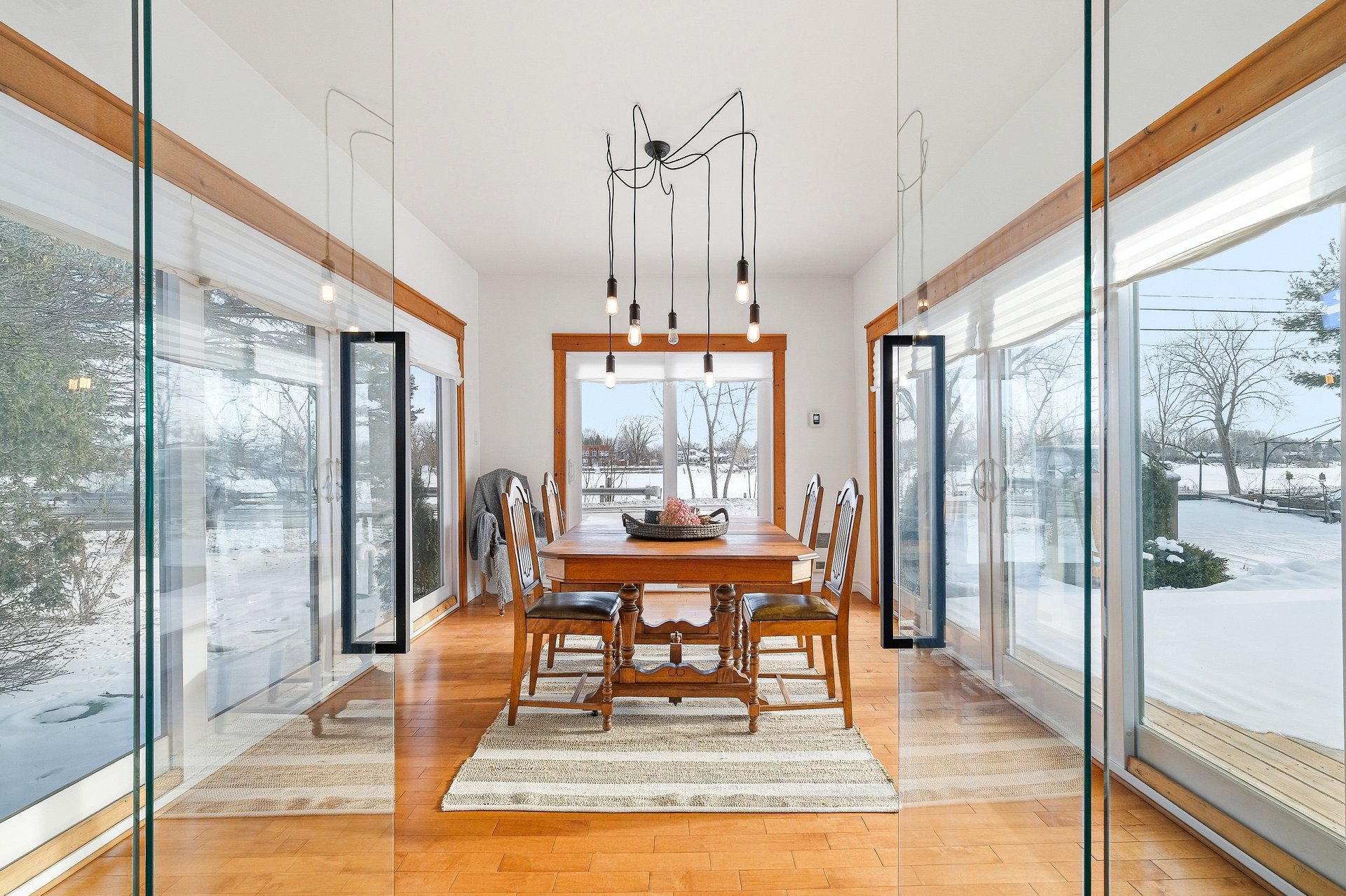 Photo - Salle à manger