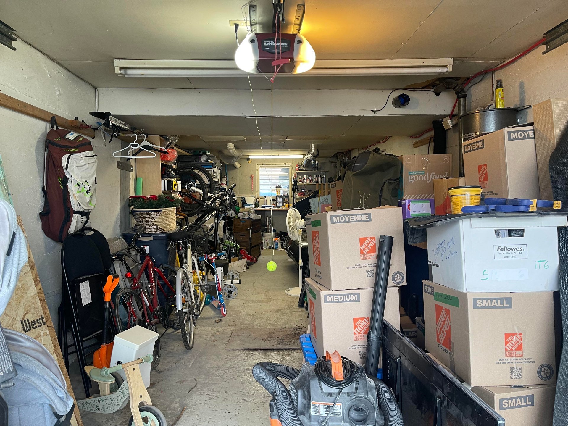 Photo - Garage