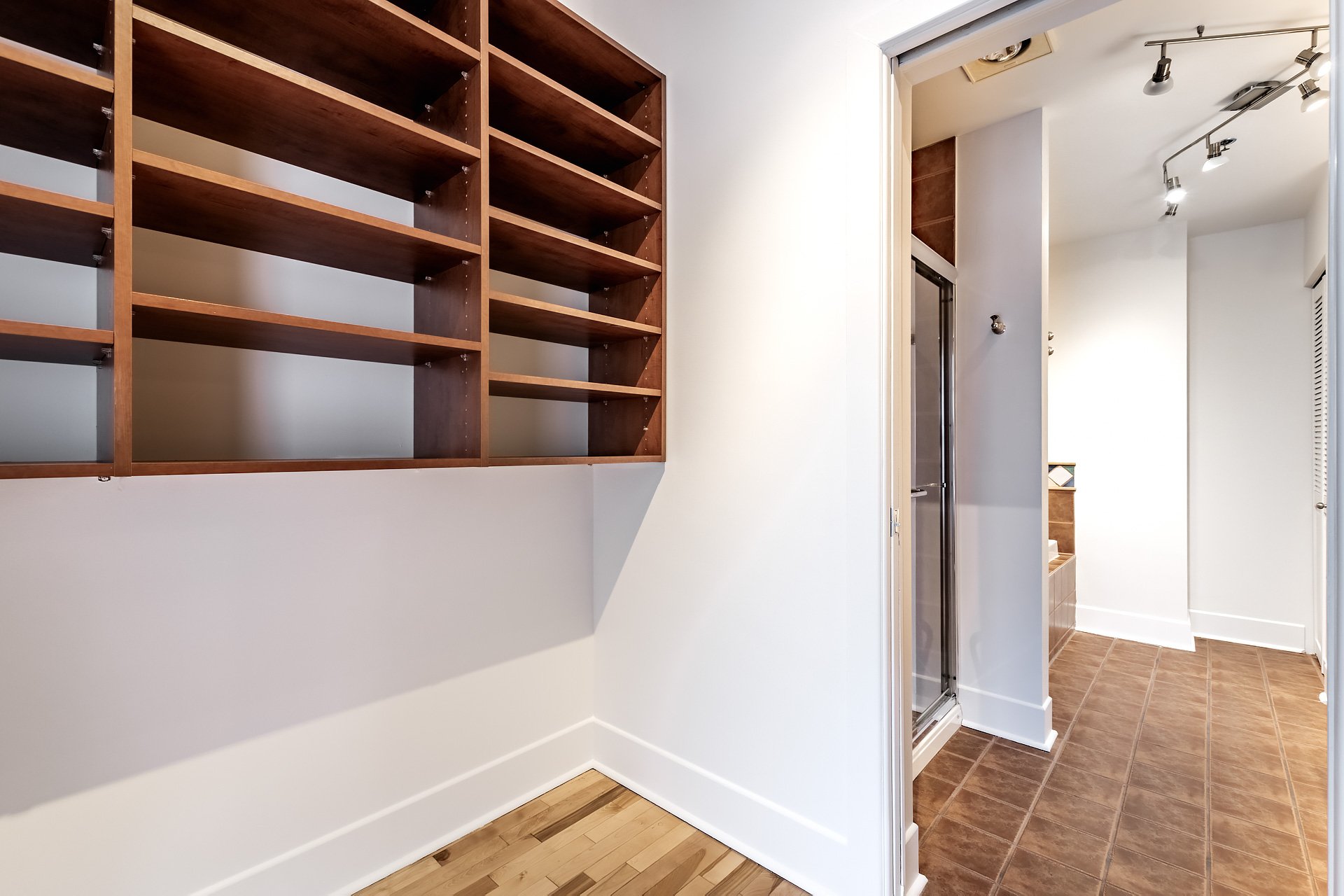 Photo - Penderie (Walk-in)