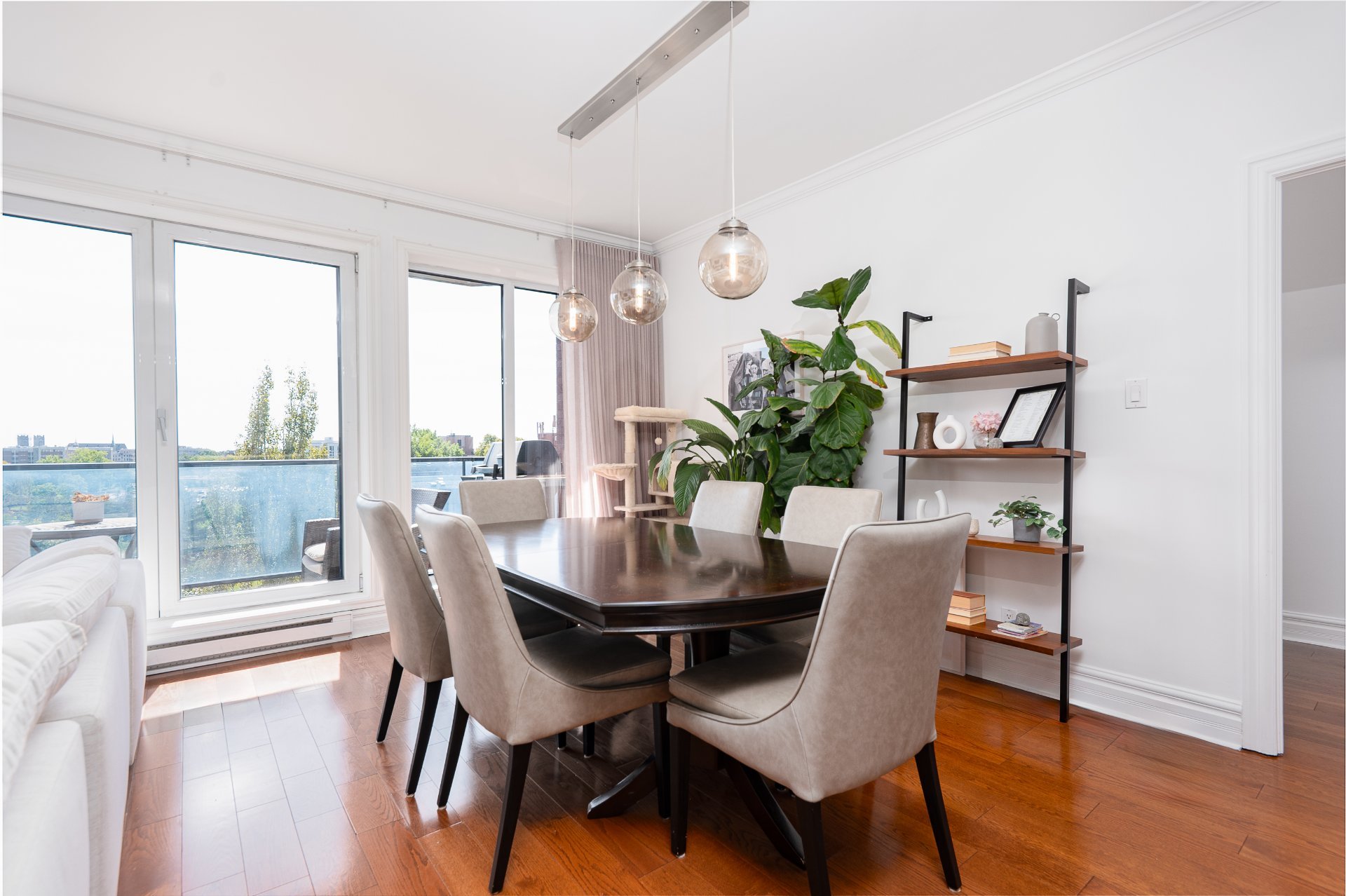 Photo - Salle à manger