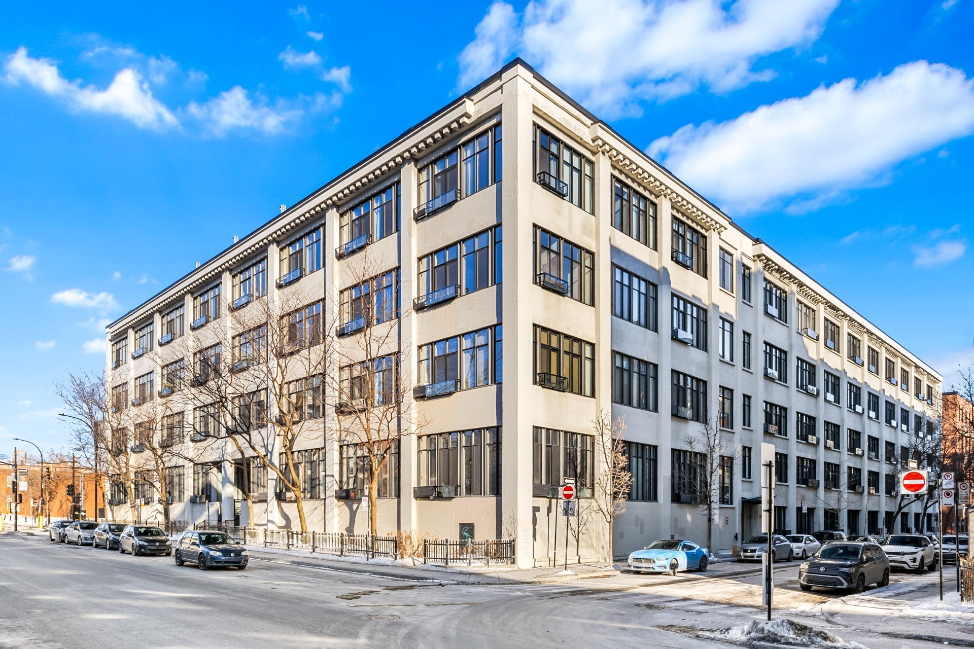 Photo - Frontage
