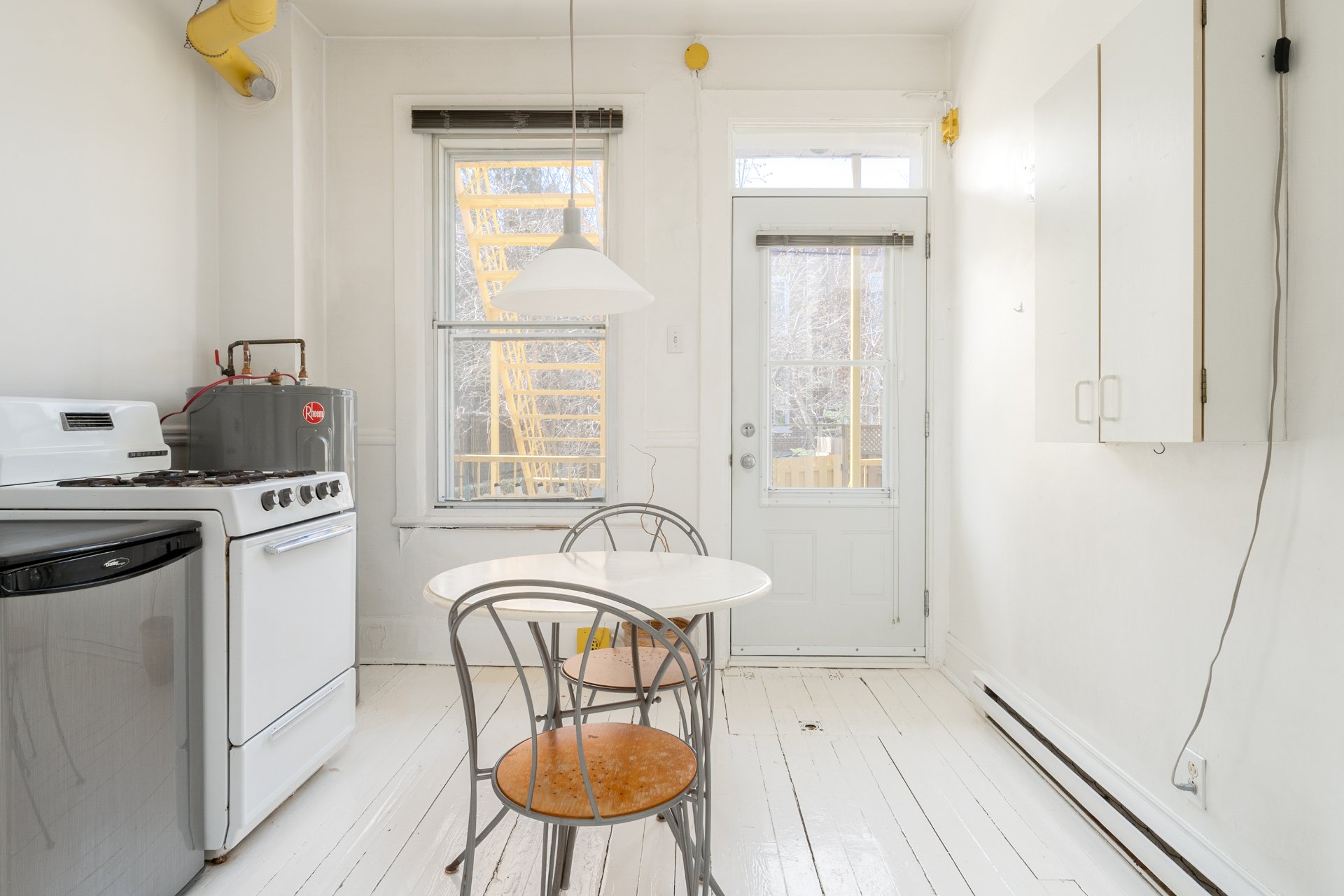 Photo - Kitchen