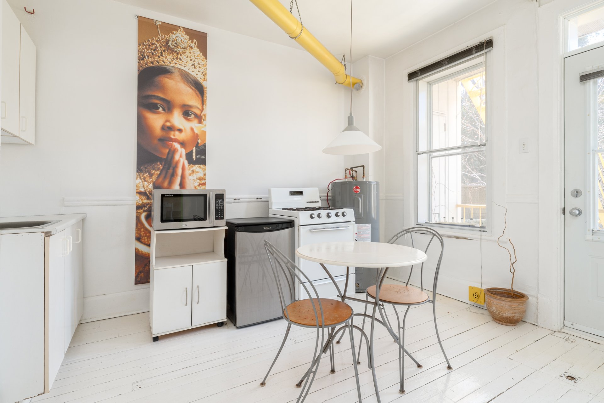 Photo - Kitchen