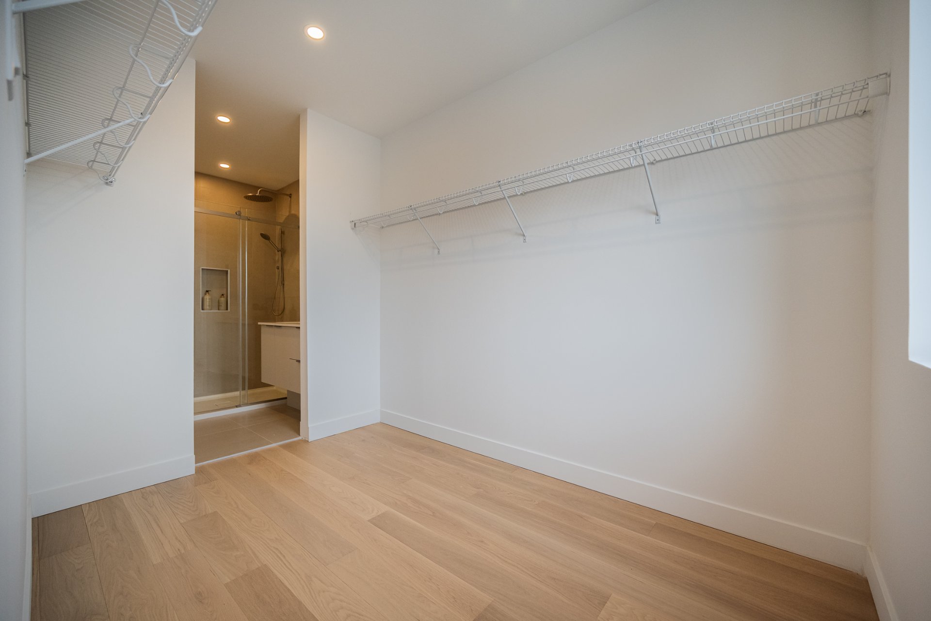 Photo - Penderie (Walk-in)