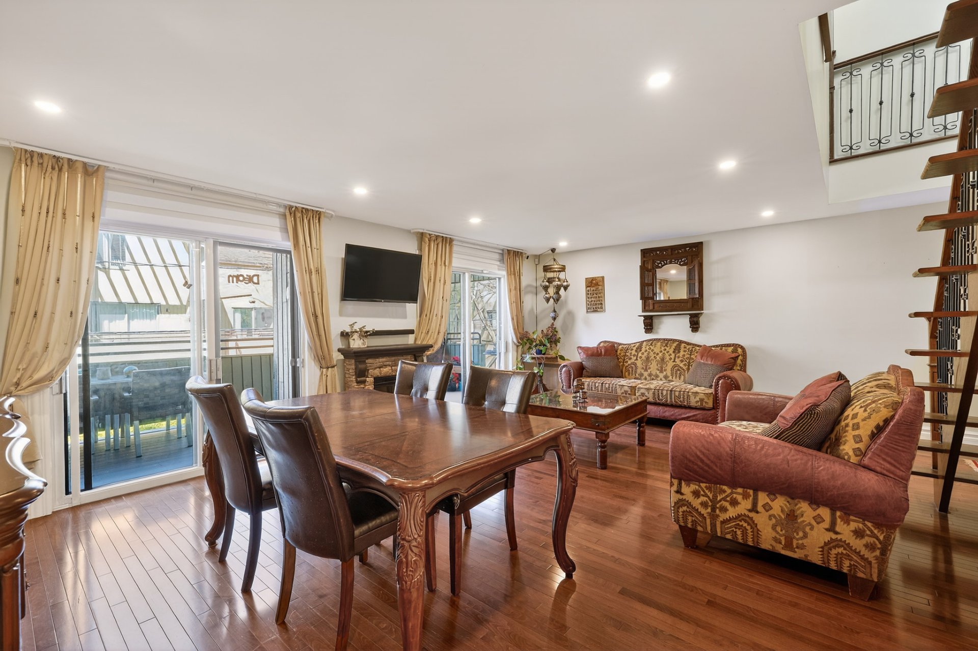 Photo - Living room