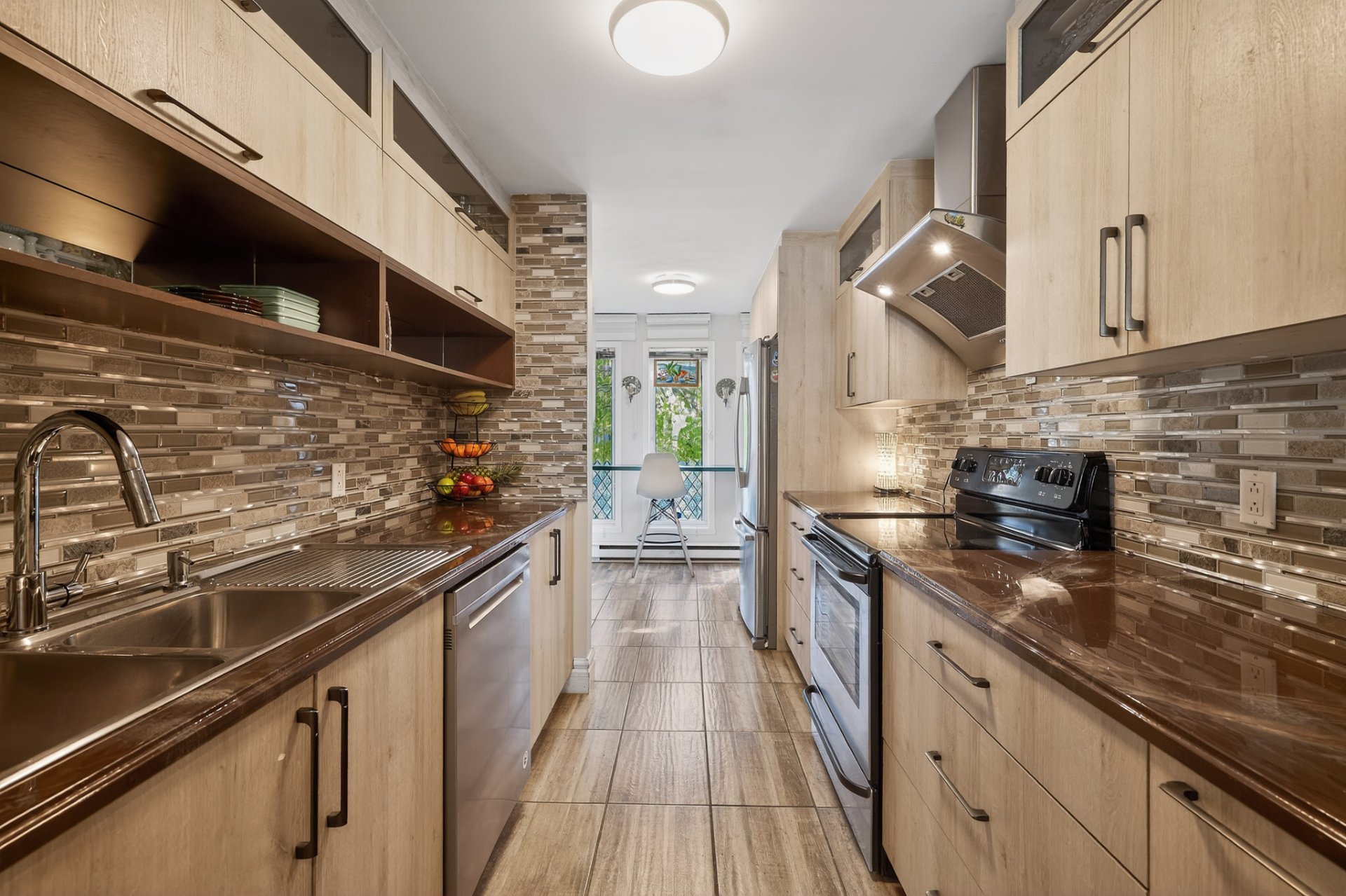 Photo - Kitchen