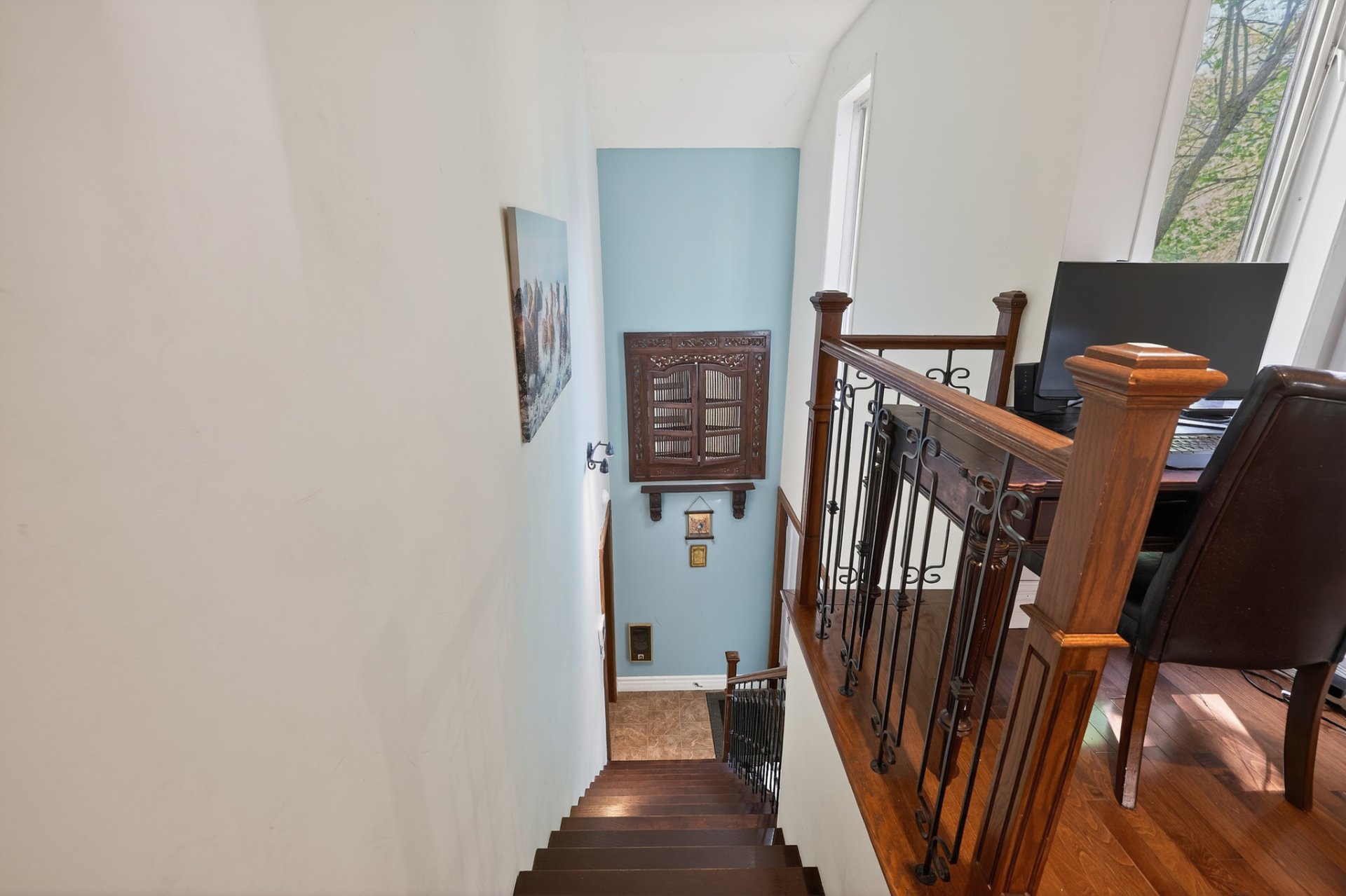 Photo - Hallway