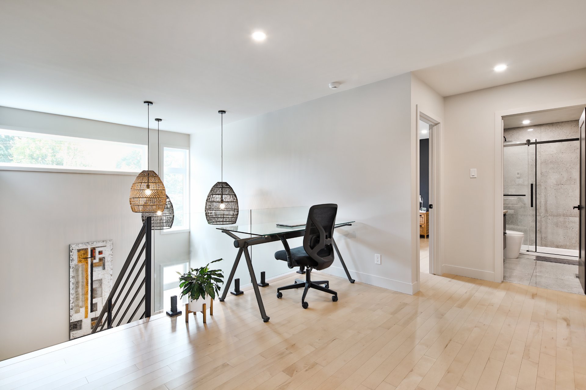 Photo - Mezzanine