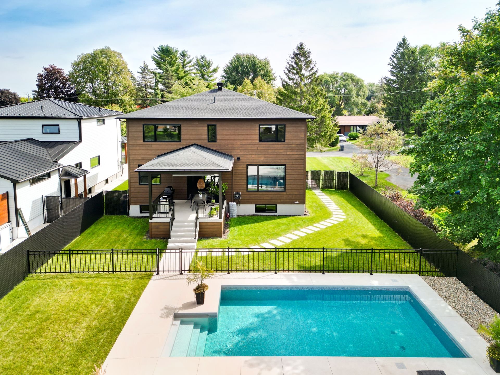 Photo - Backyard