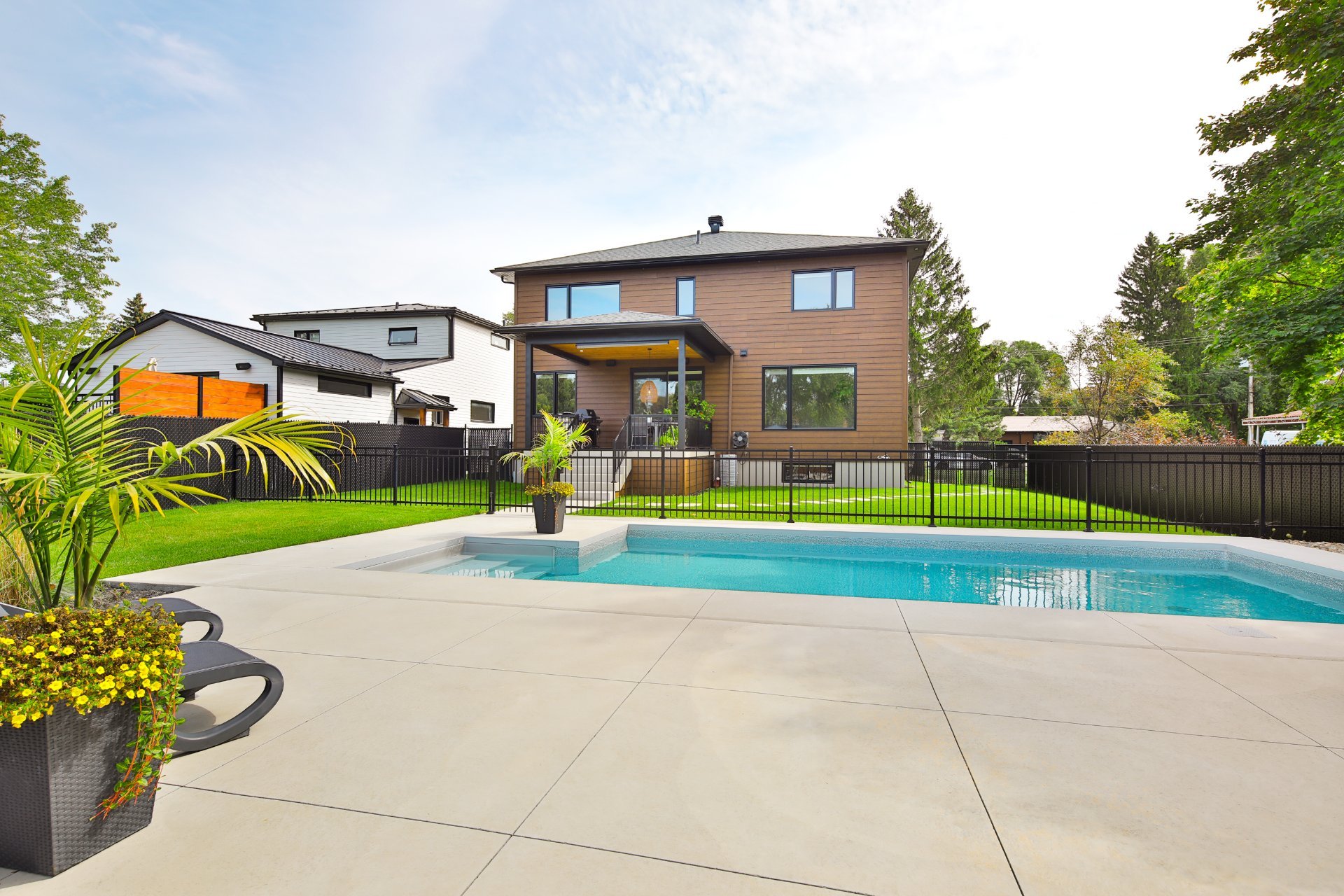 Photo - Backyard