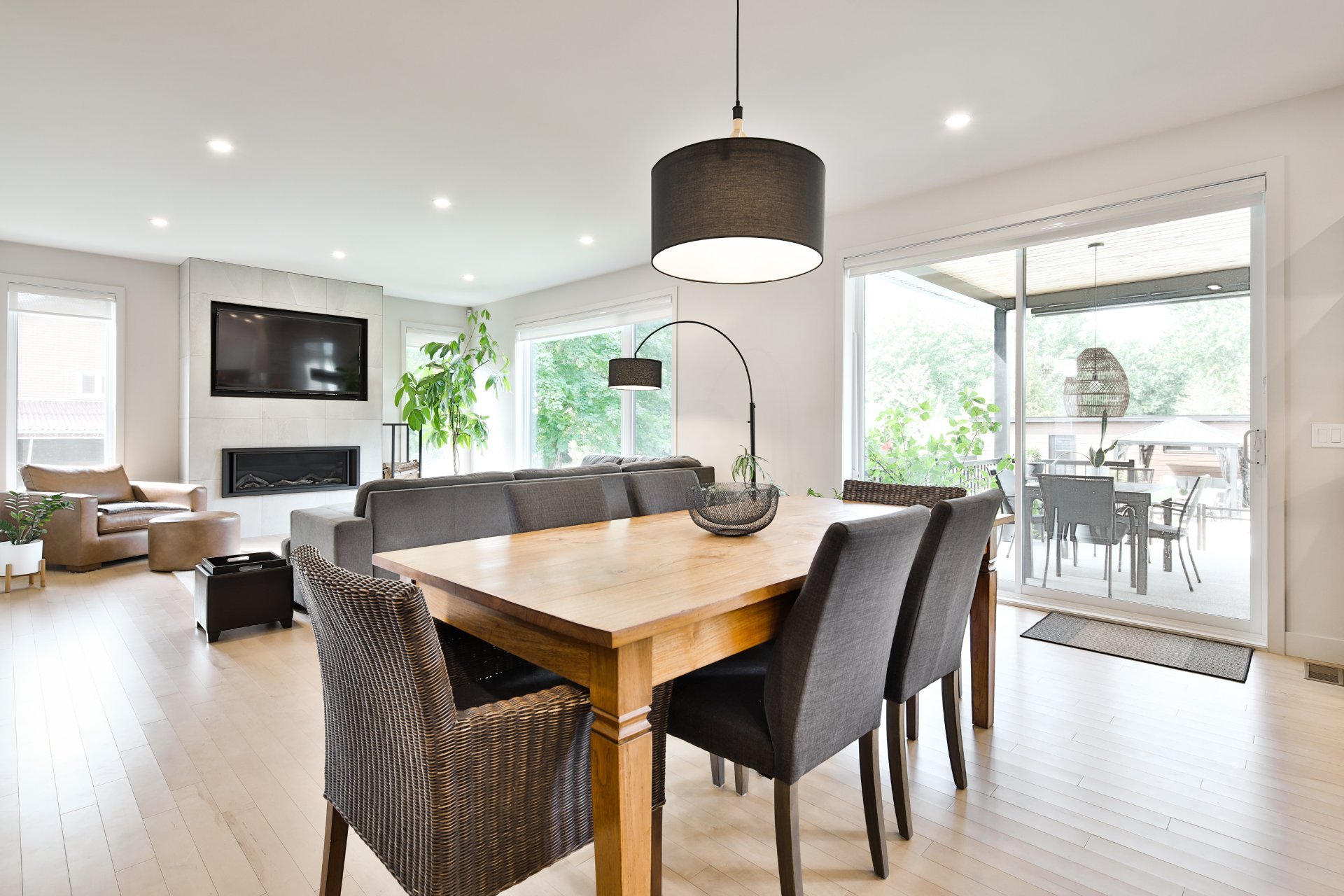 Photo - Dining room