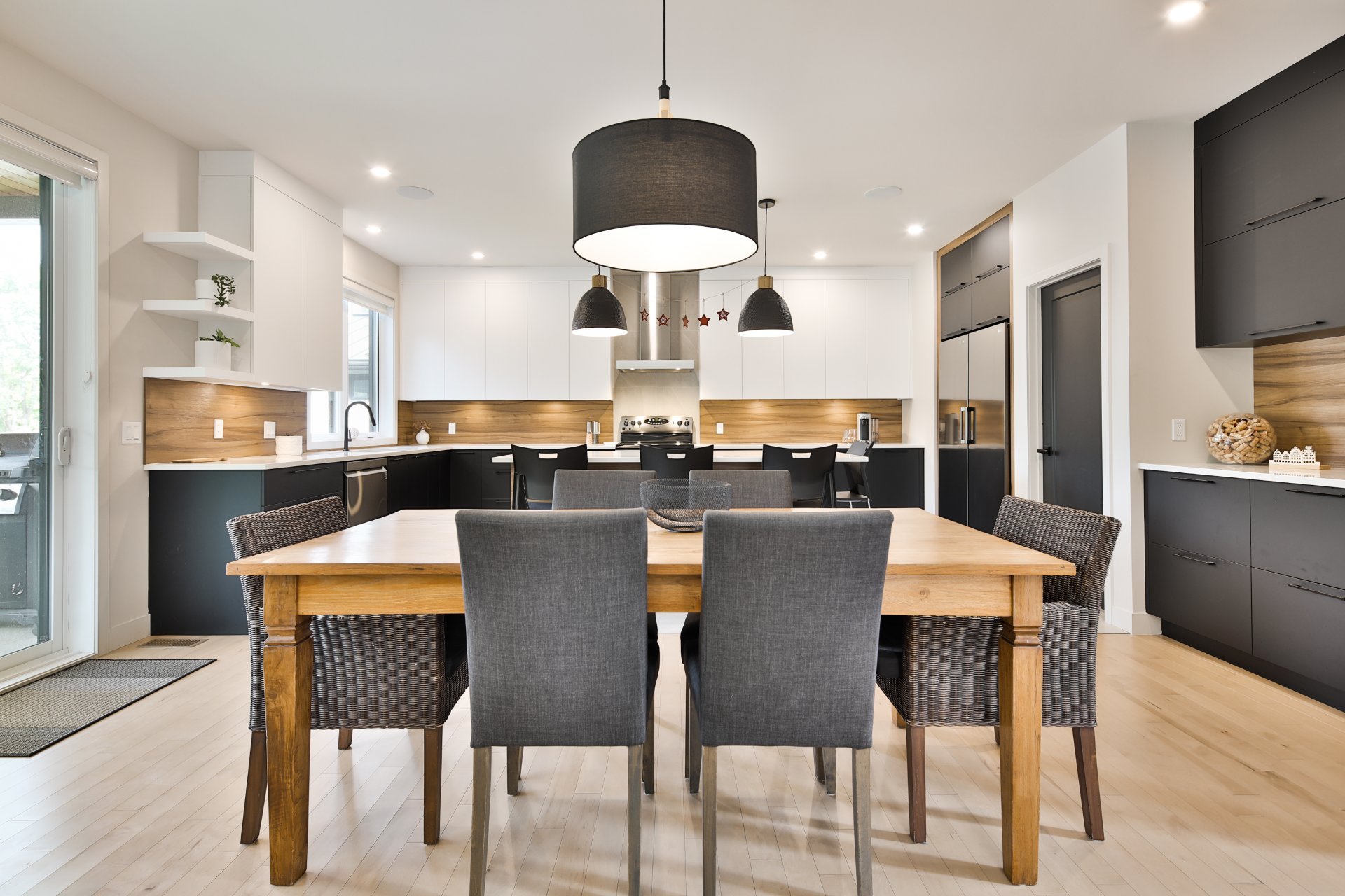 Photo - Dining room