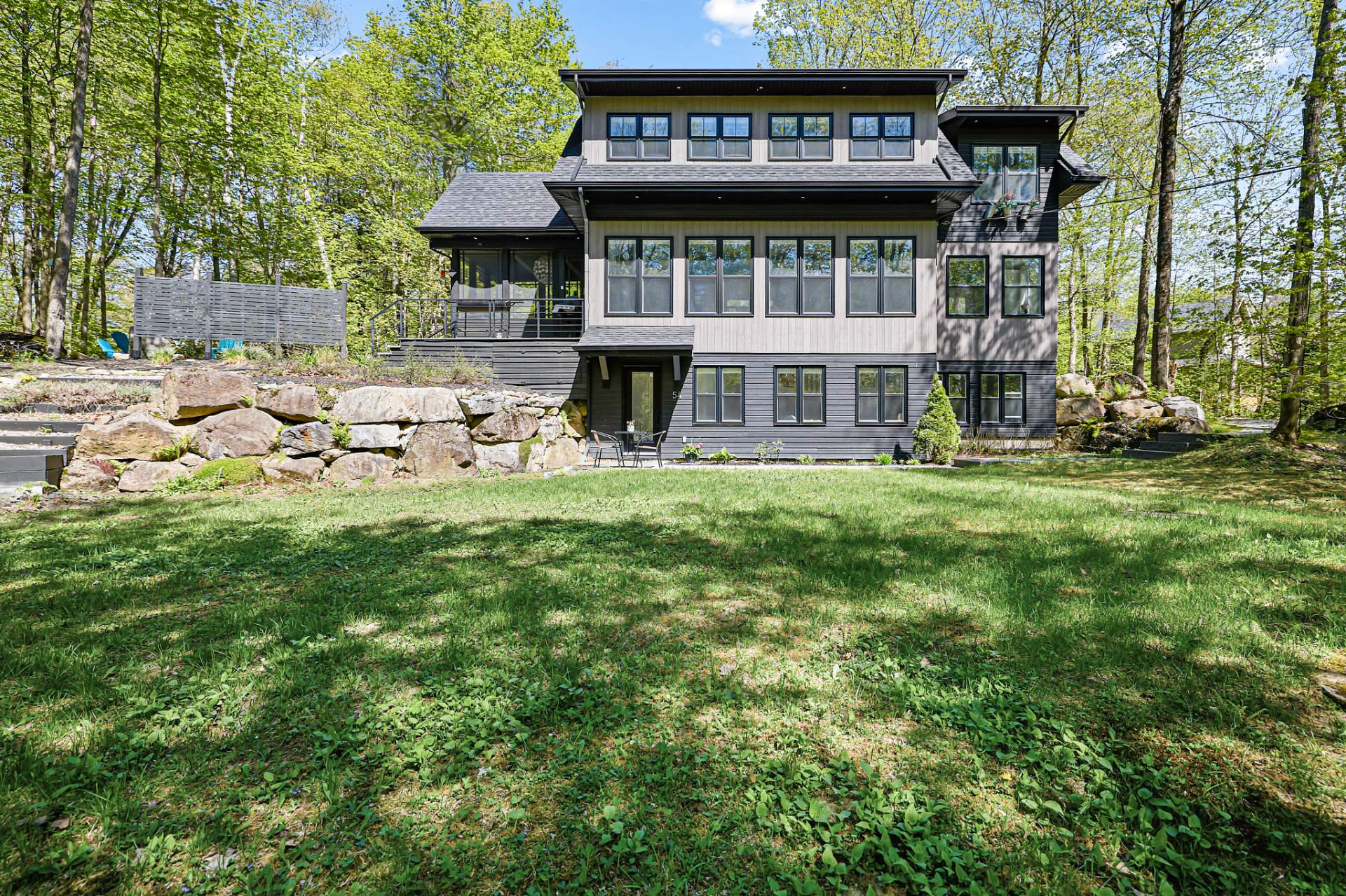 Photo - Frontage