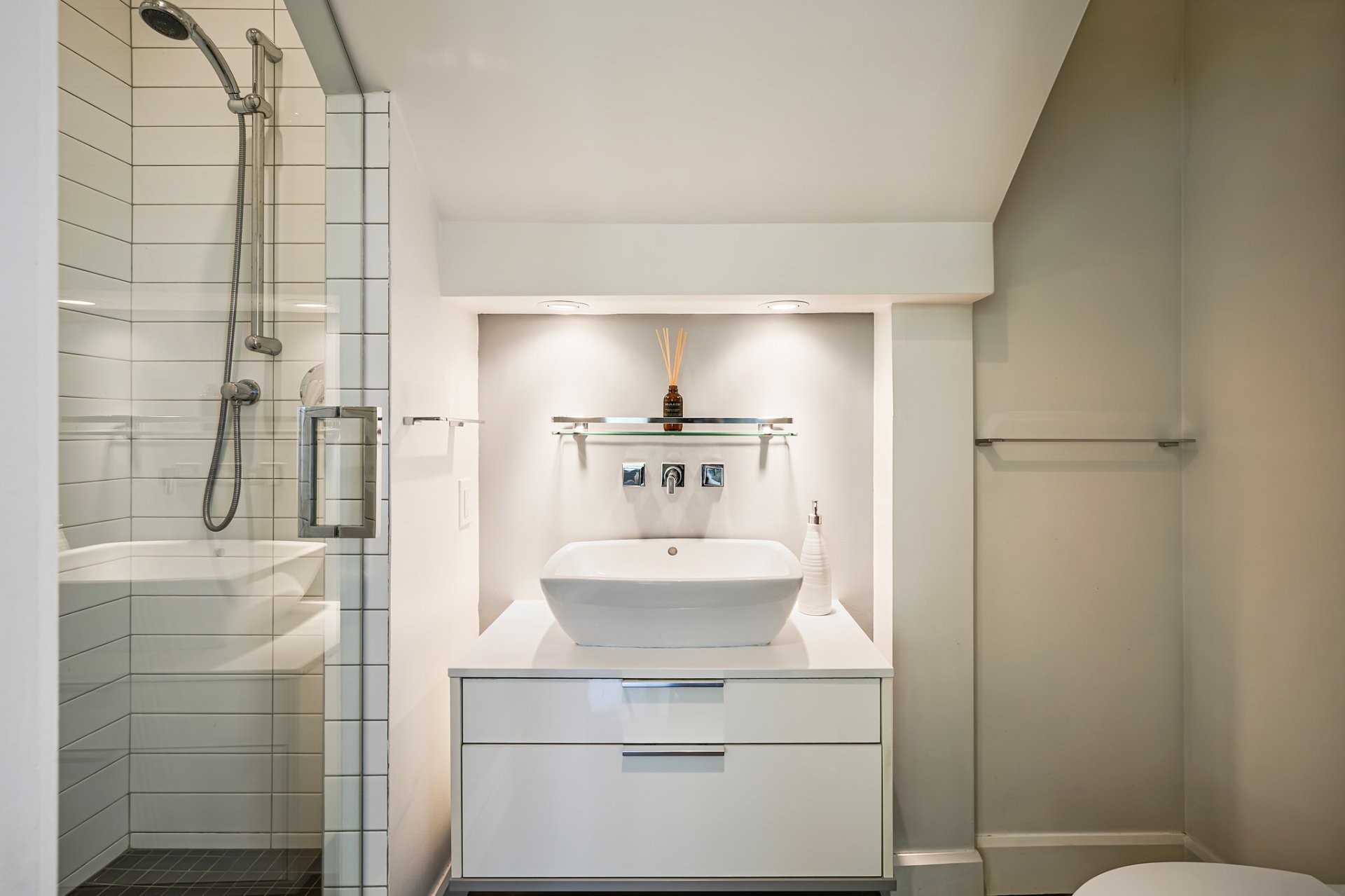 Photo - Bathroom