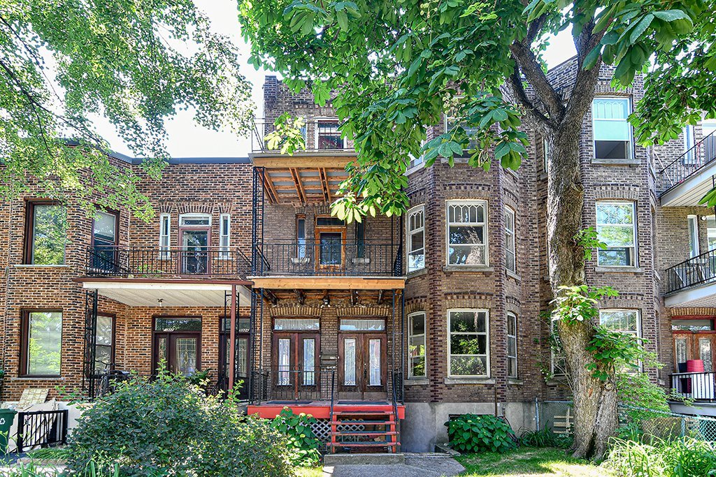 Photo - Façade