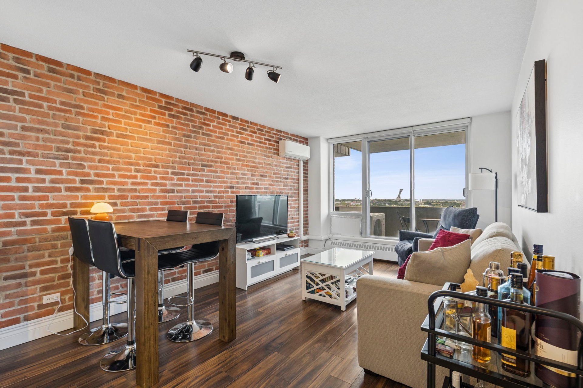 Photo - Salle à manger