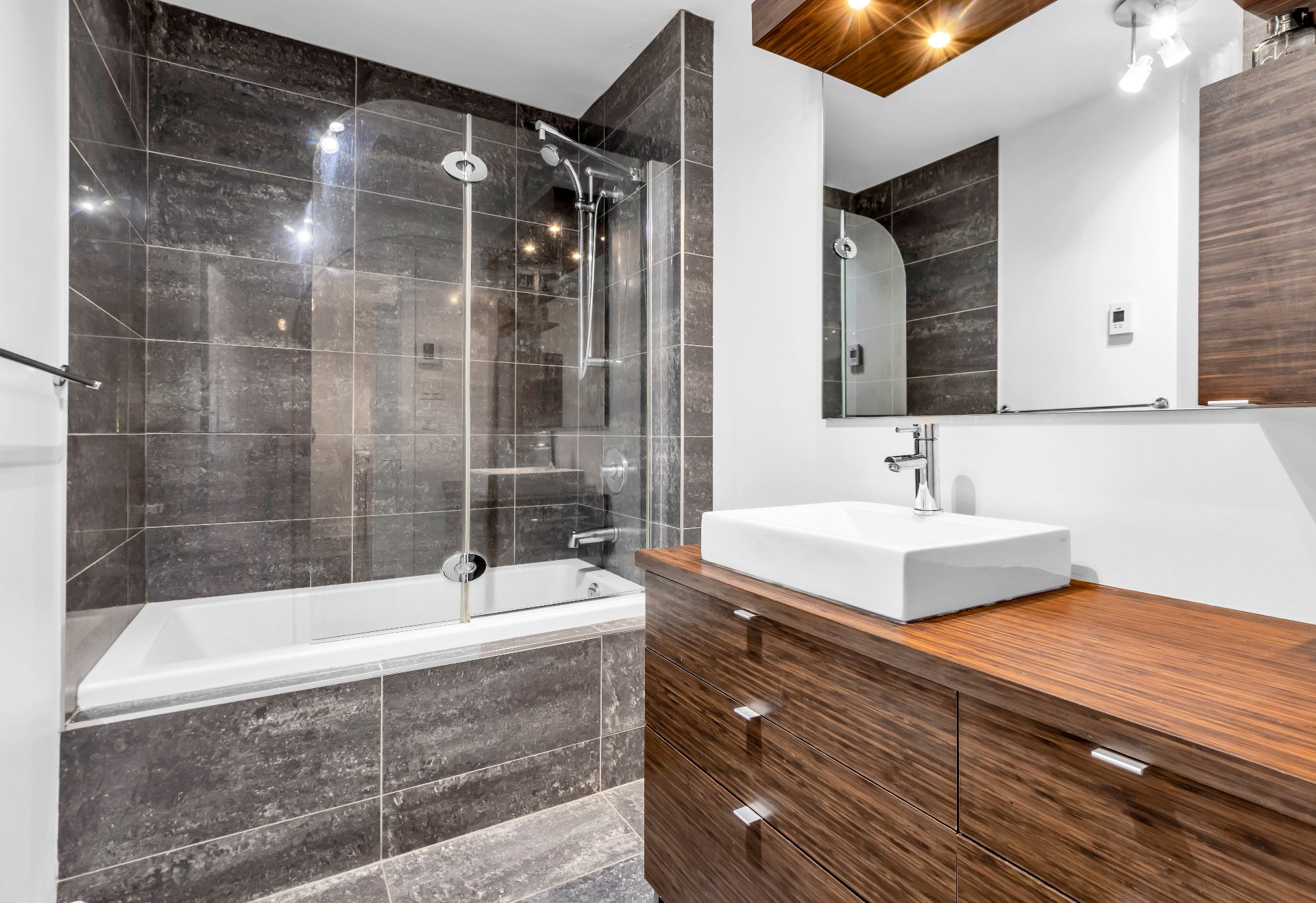 Photo - Bathroom