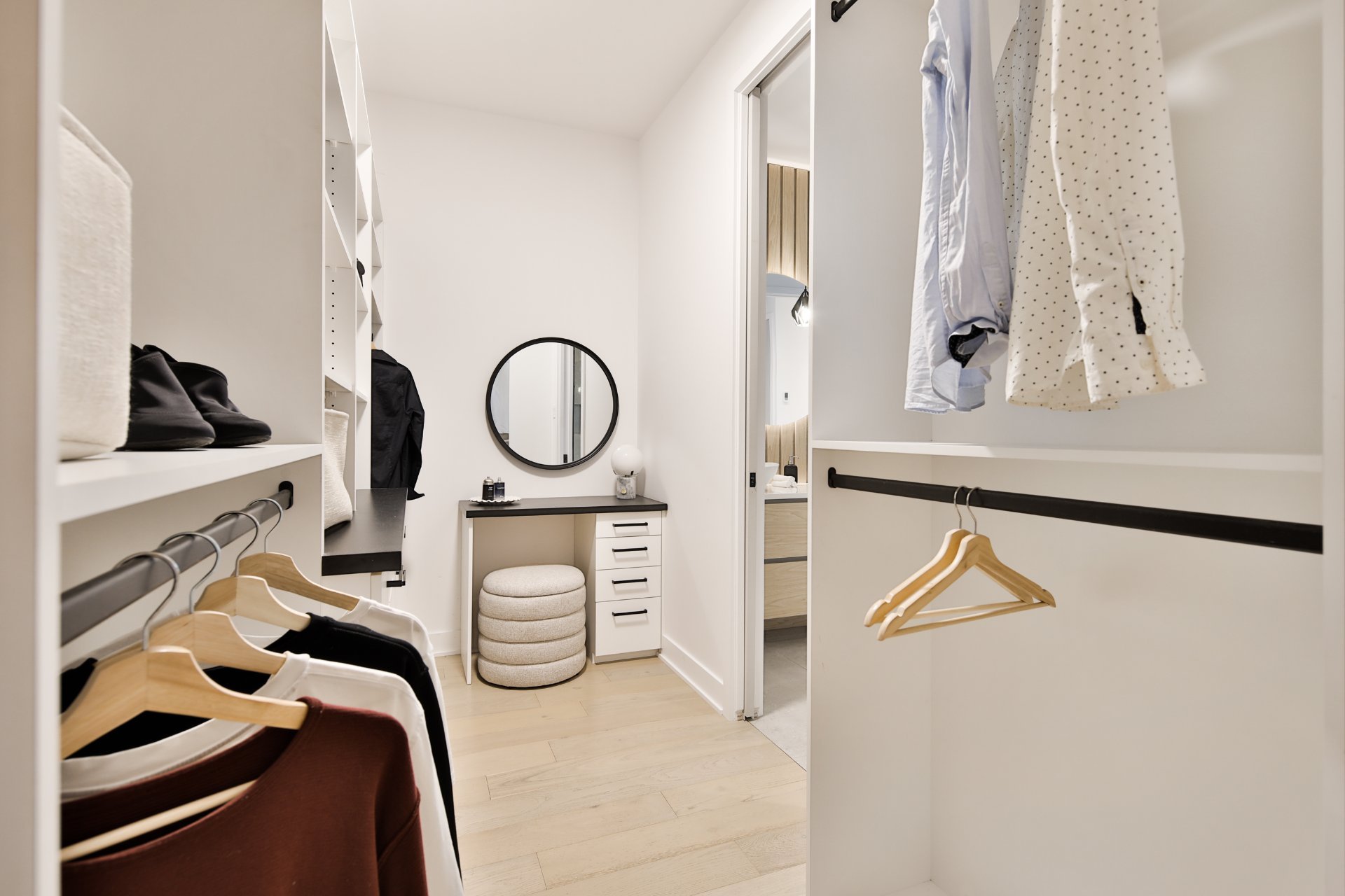 Photo - Walk-in closet