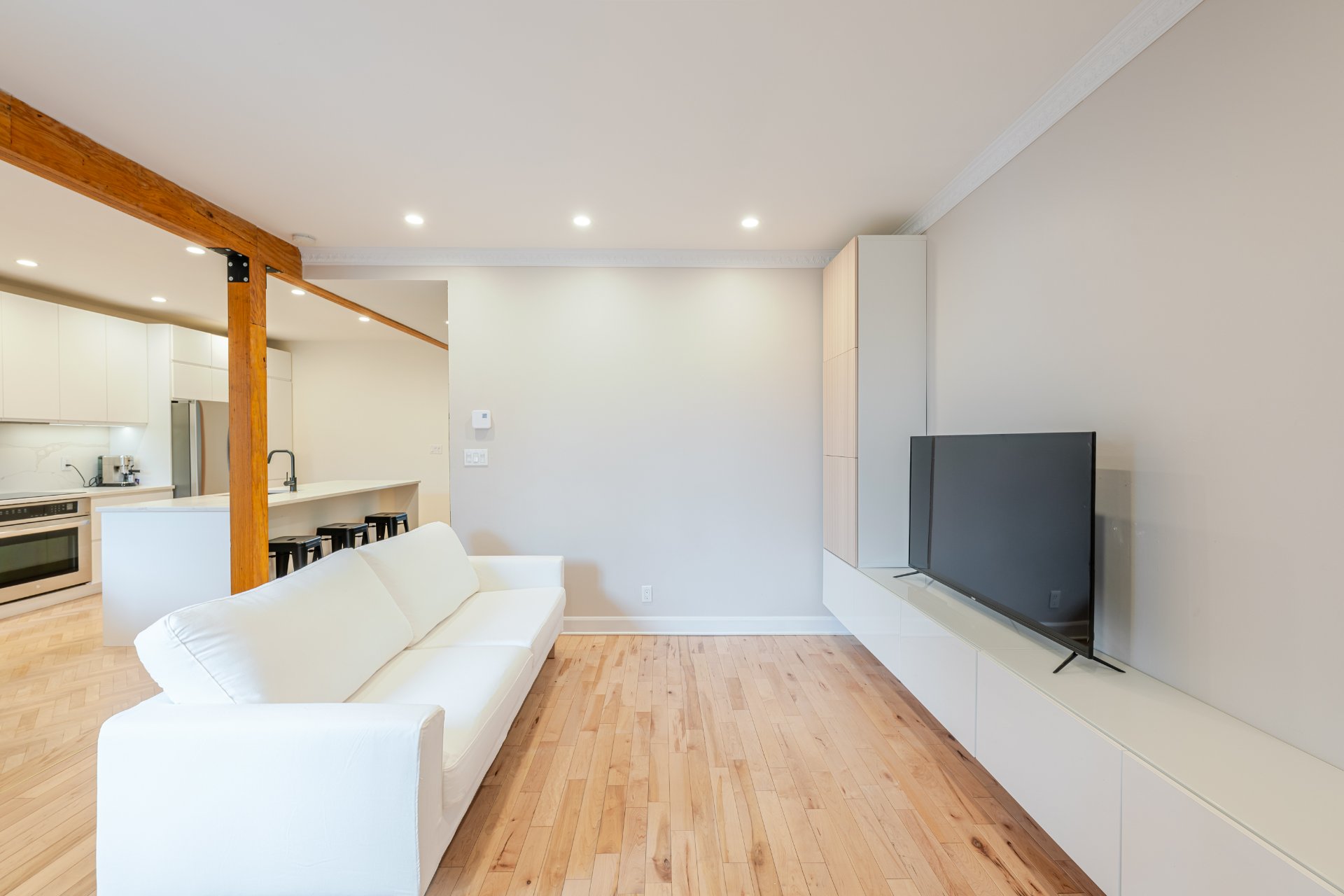 Photo - Salon