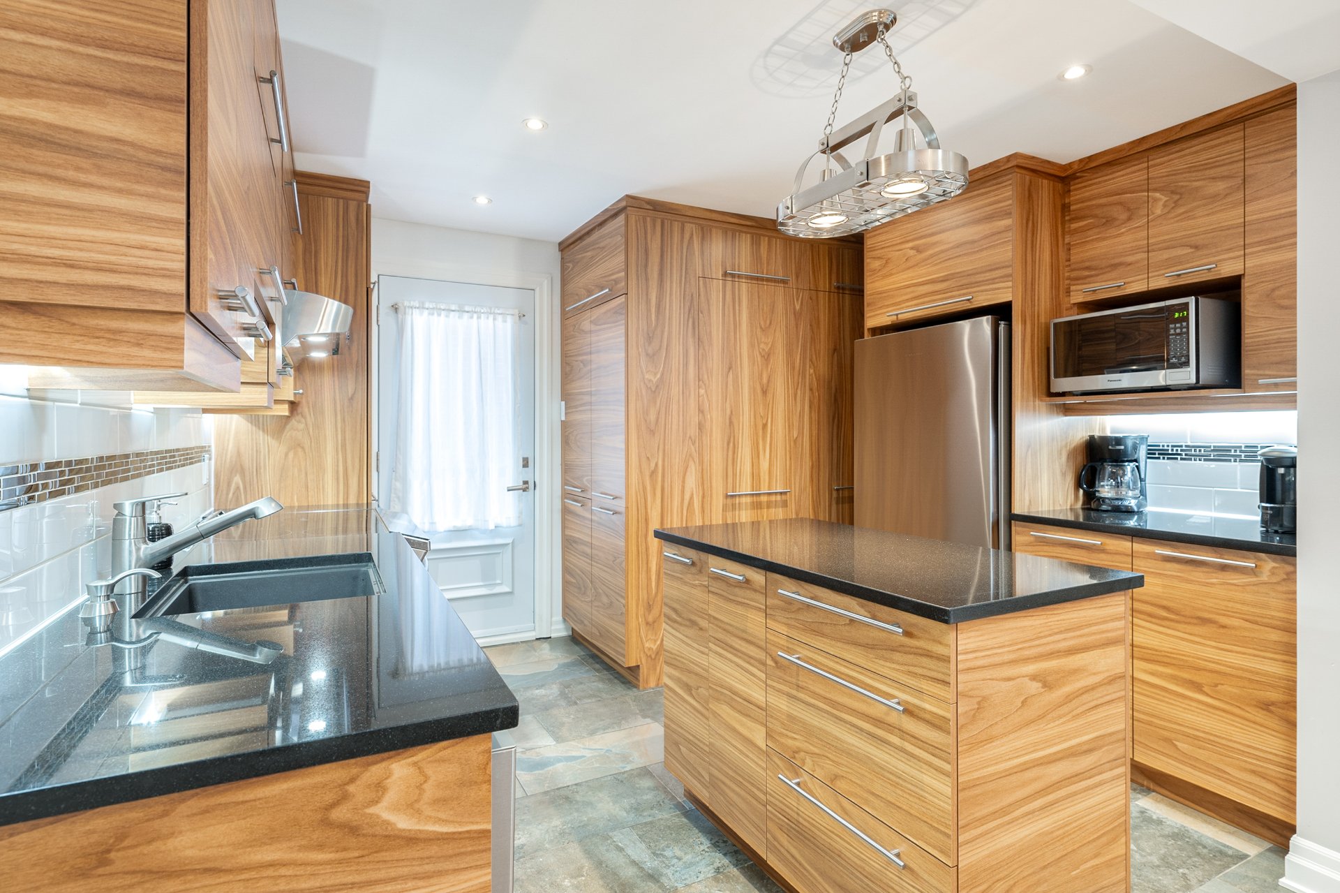 Photo - Kitchen