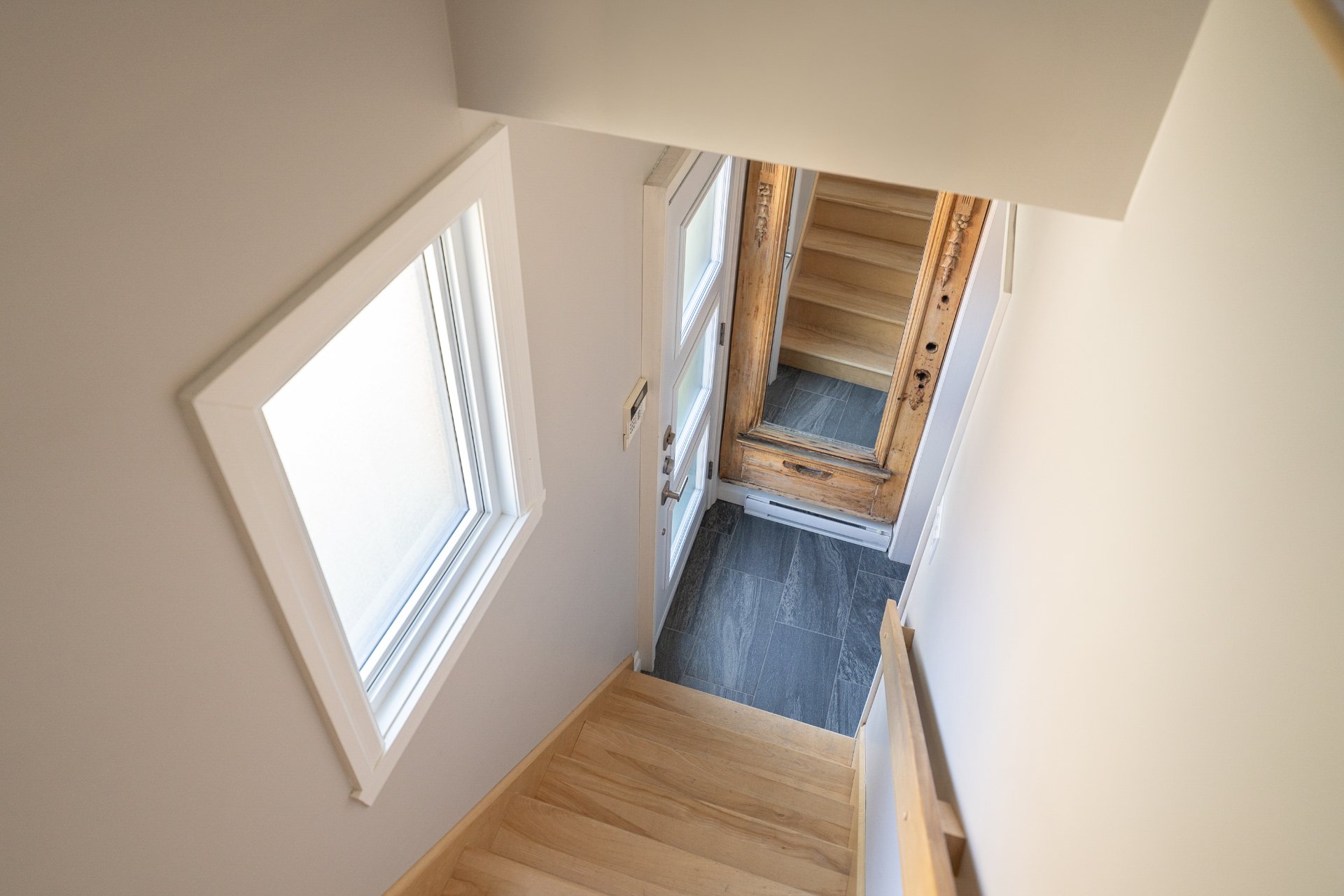 Photo - Hallway