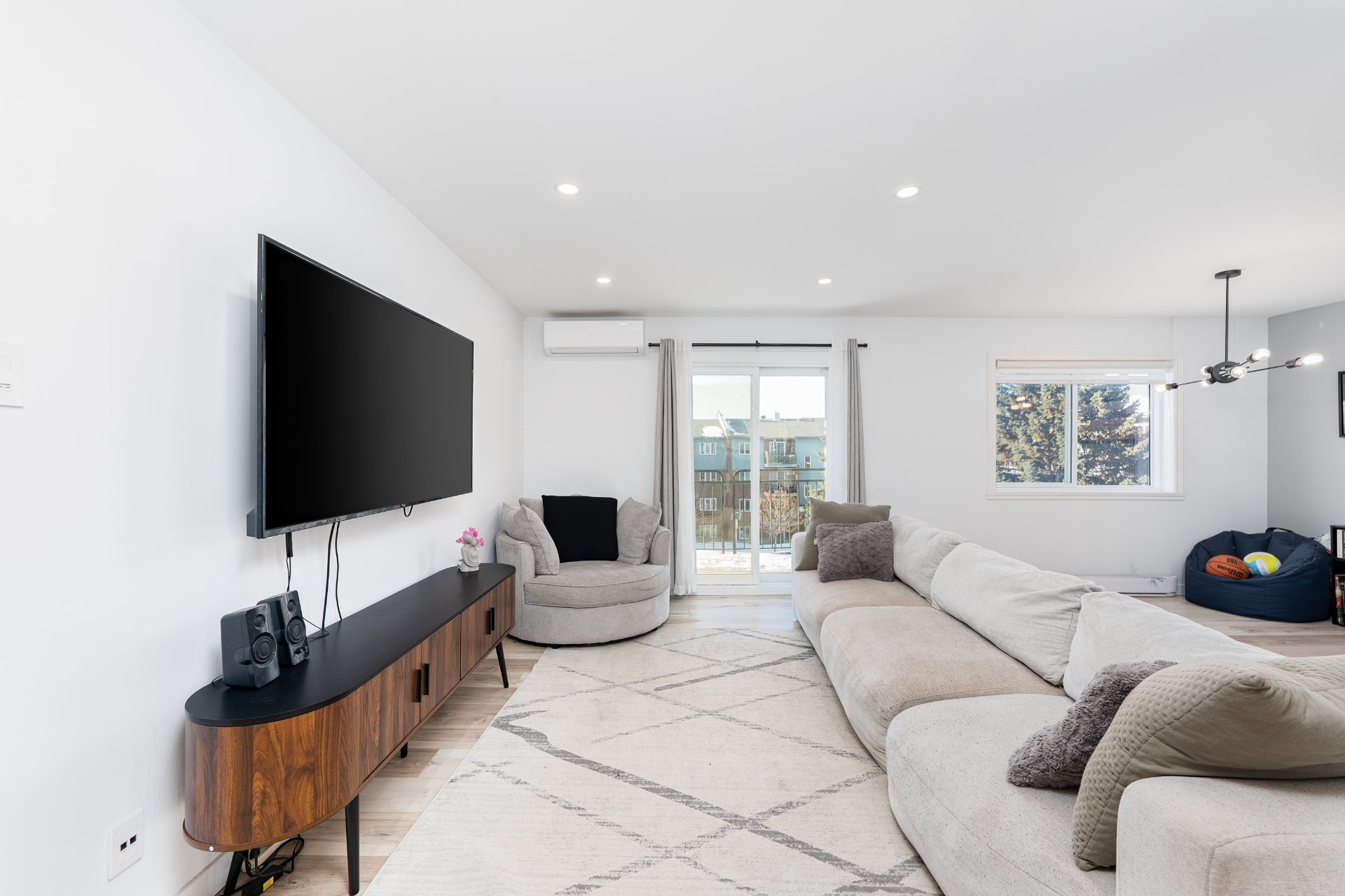 Photo - Living room