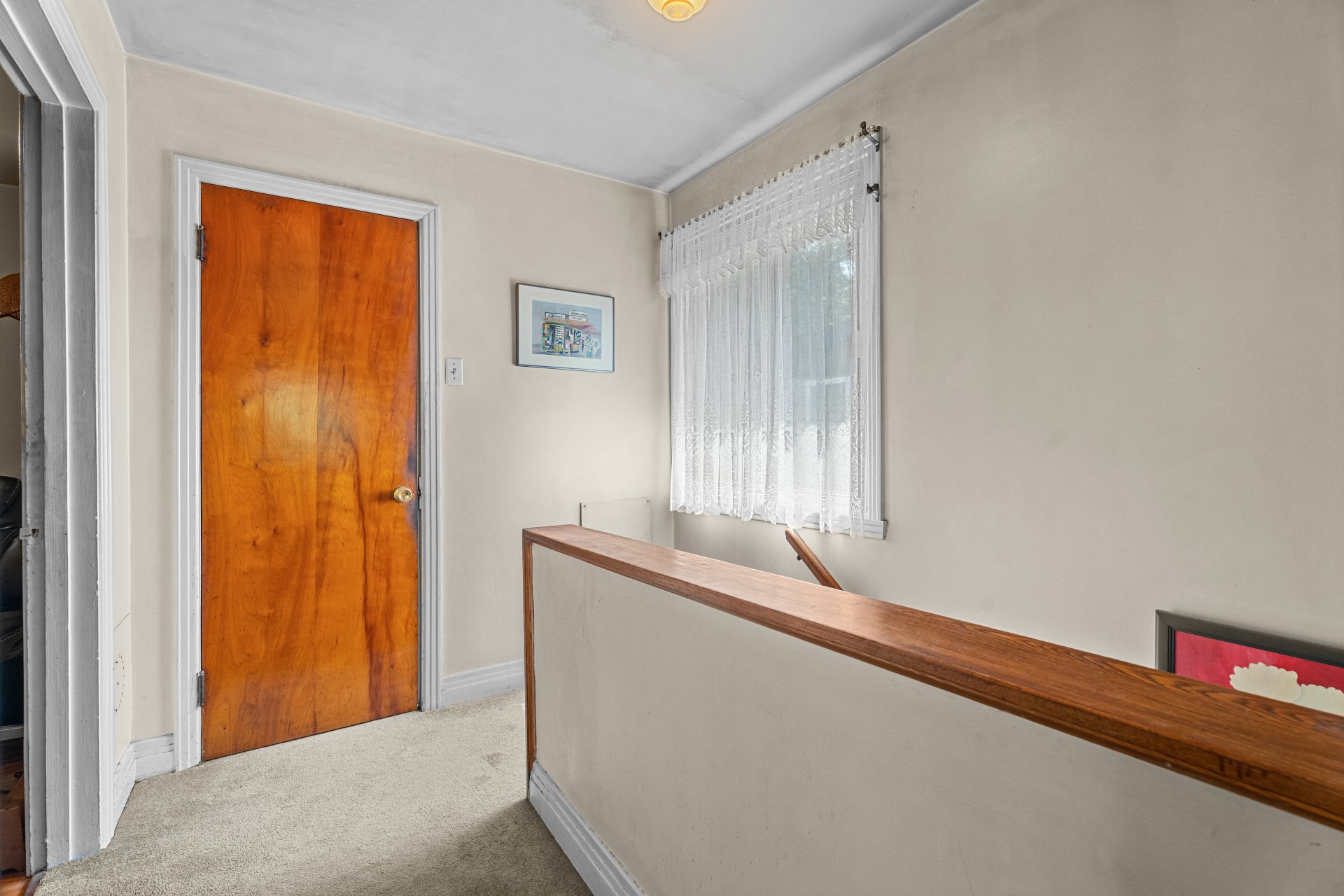 Photo - PASAGEWAY
