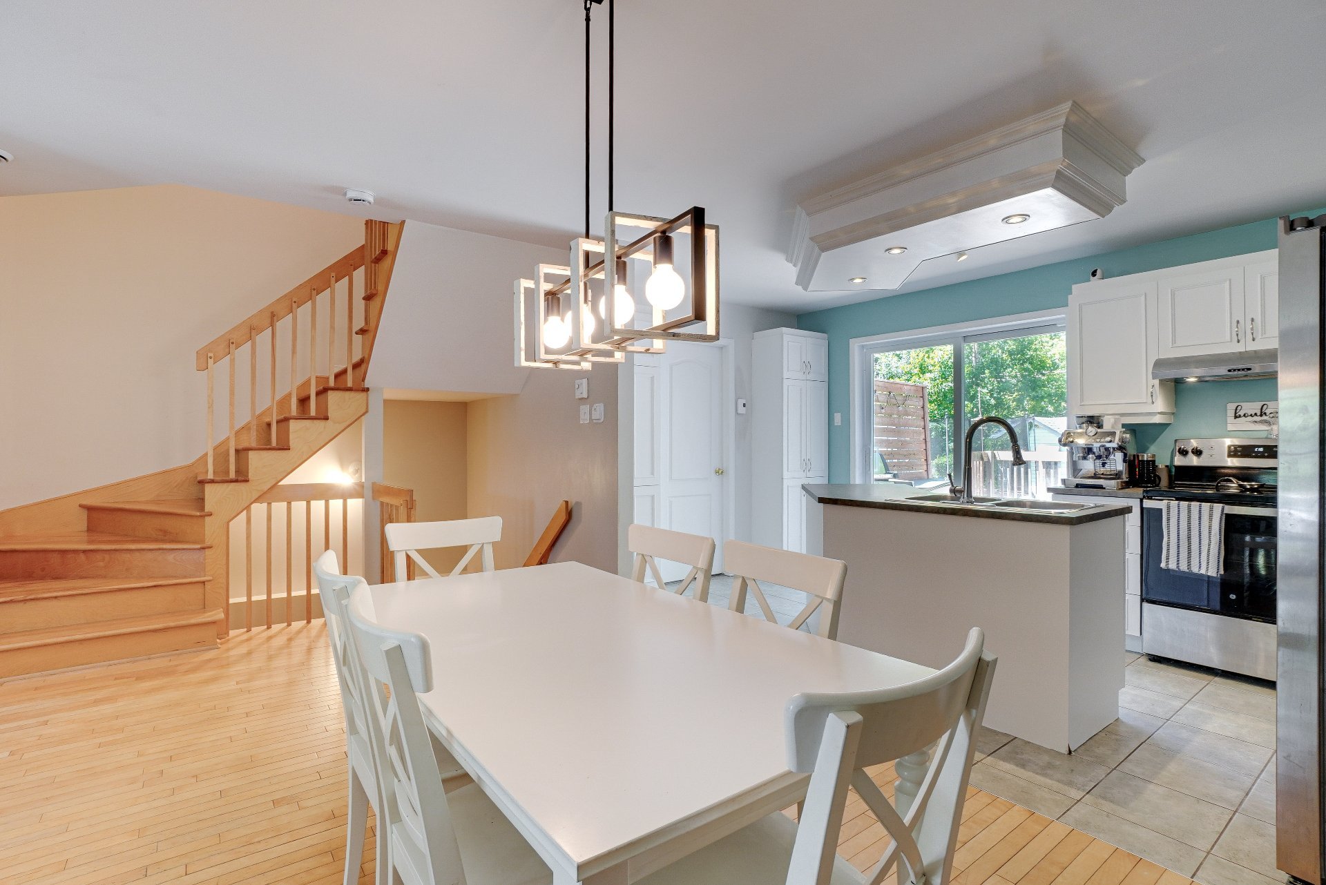 Photo - Dining room