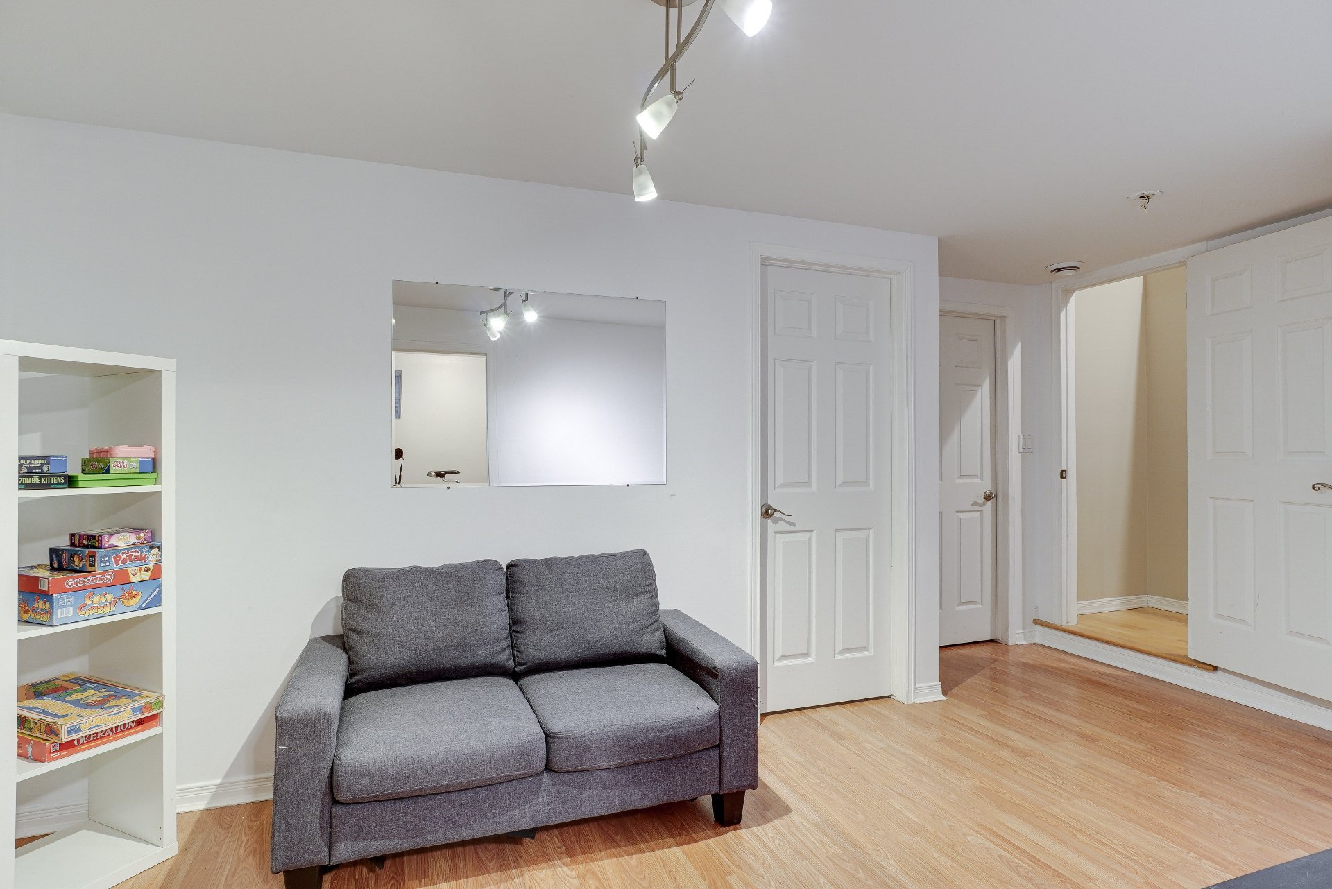 Photo - Family room
