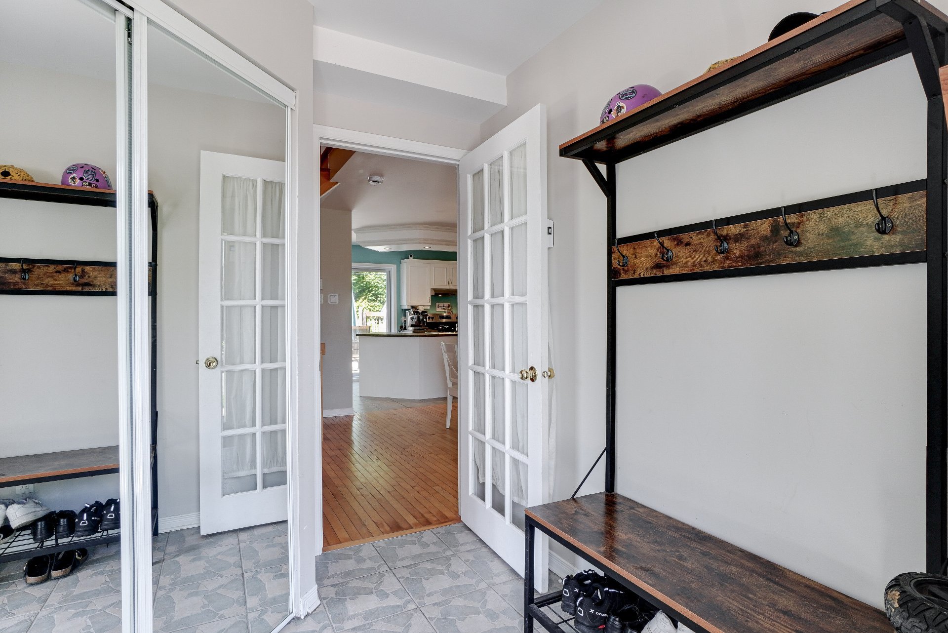 Photo - Hallway