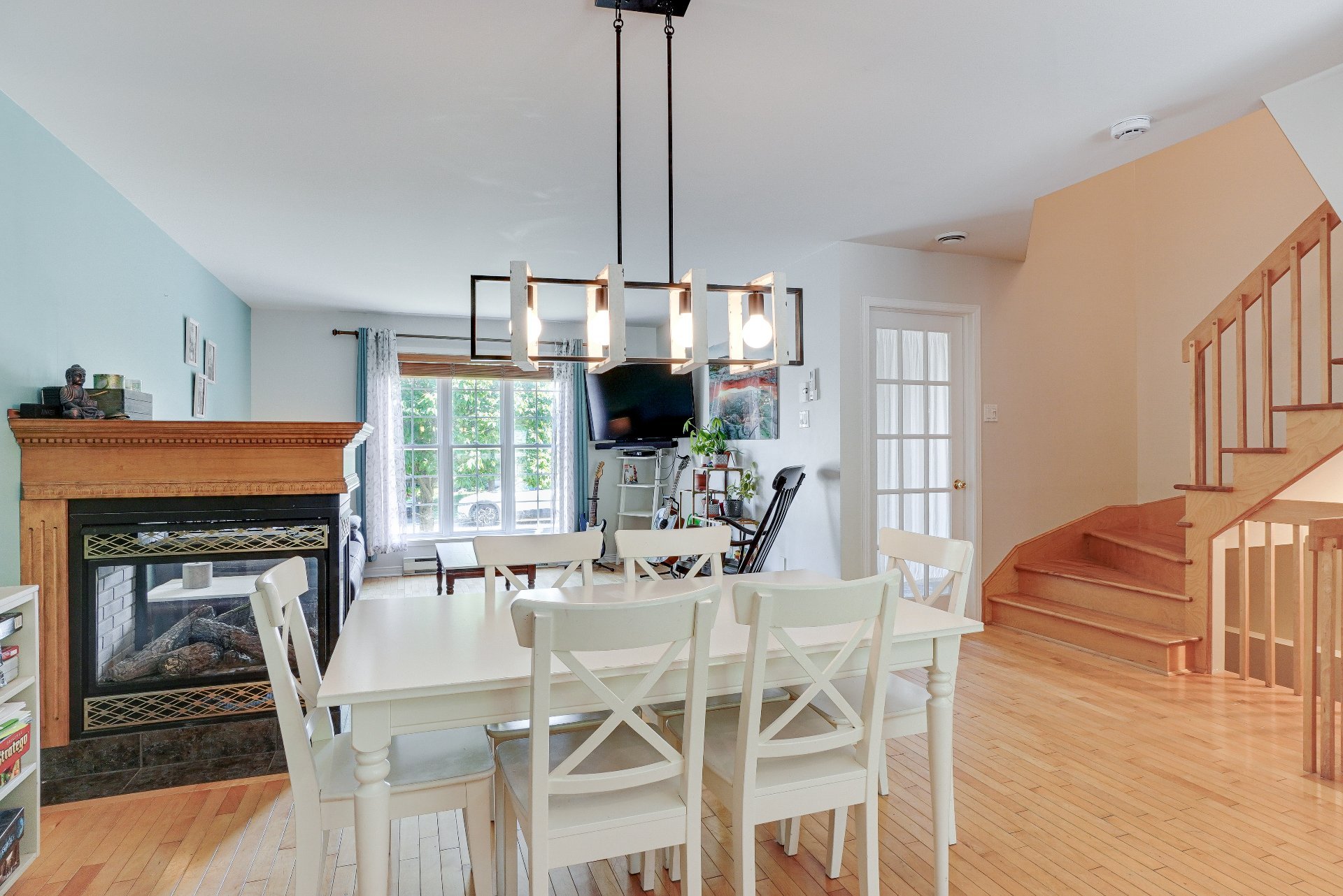 Photo - Dining room